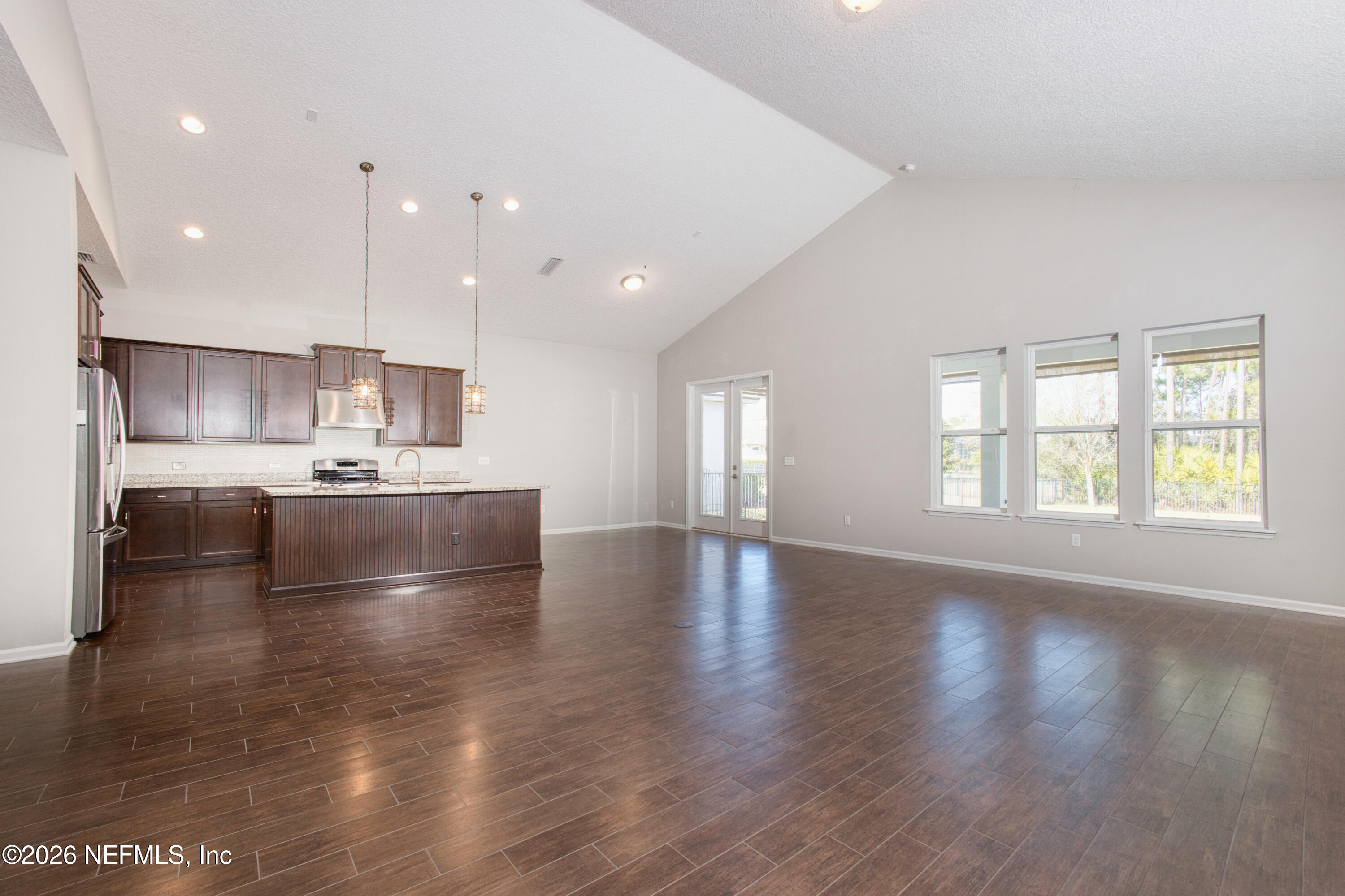 3800 CROSSVIEW Drive