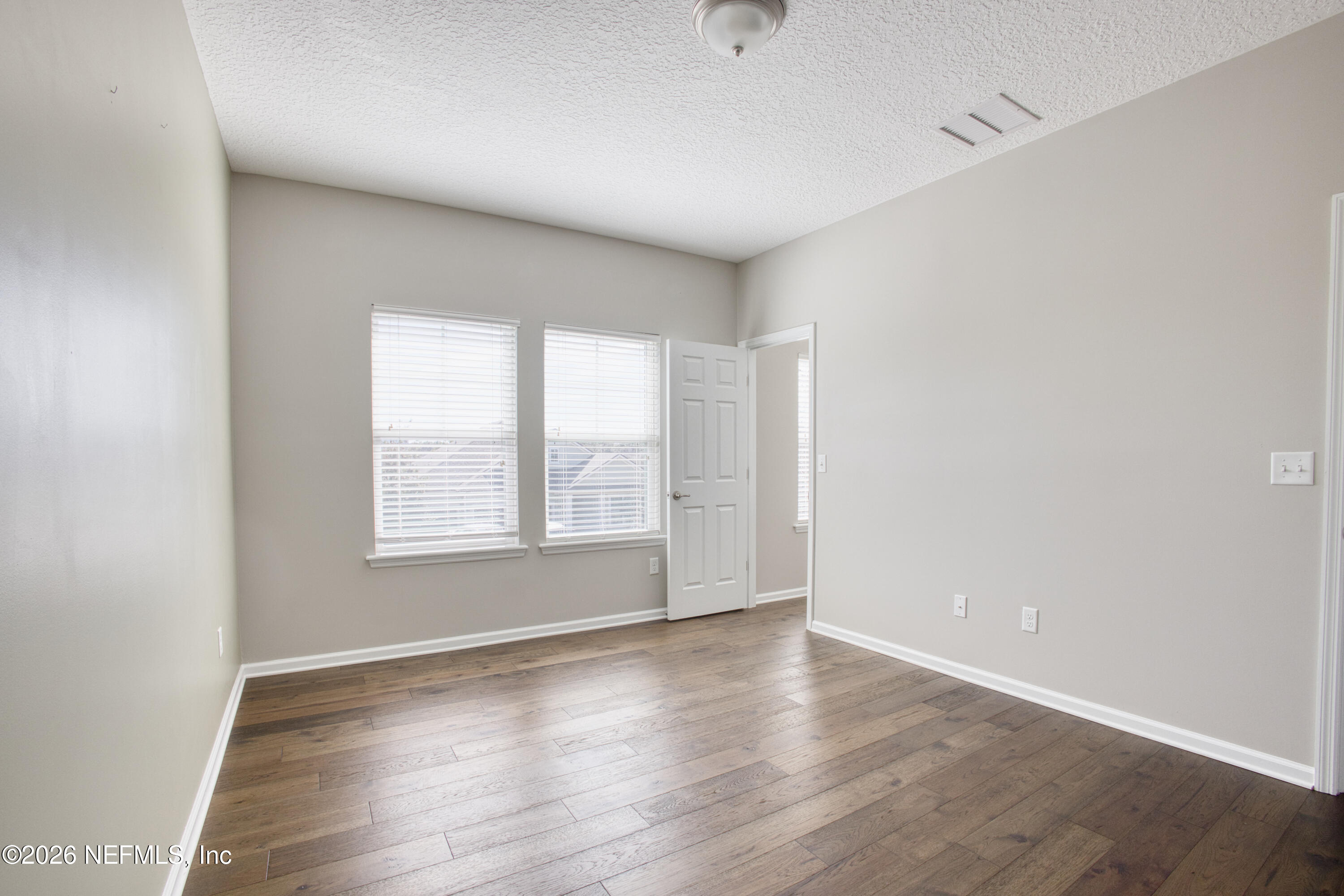 3800 CROSSVIEW Drive