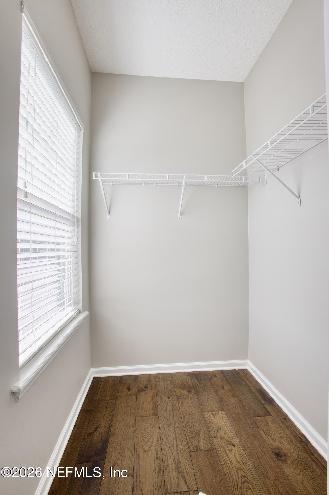 3800 CROSSVIEW Drive