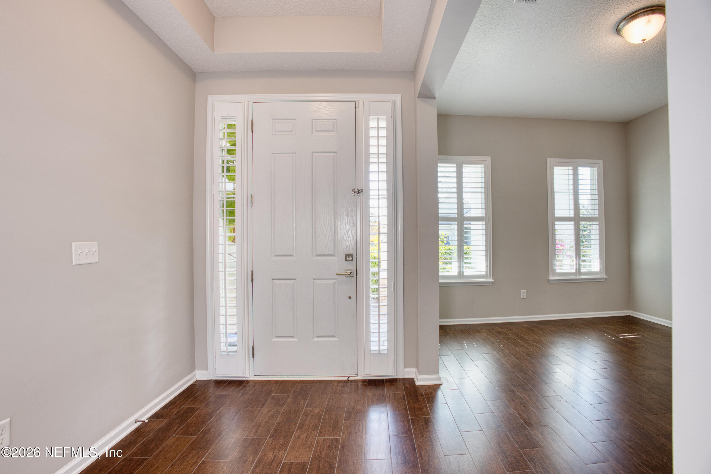 3800 CROSSVIEW Drive