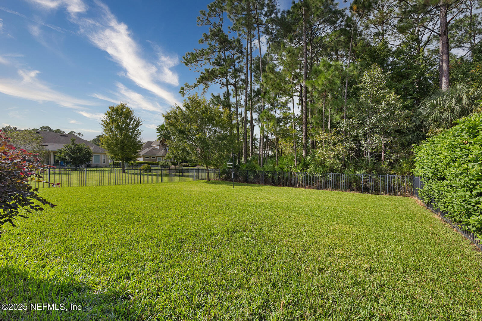 3800 CROSSVIEW Drive