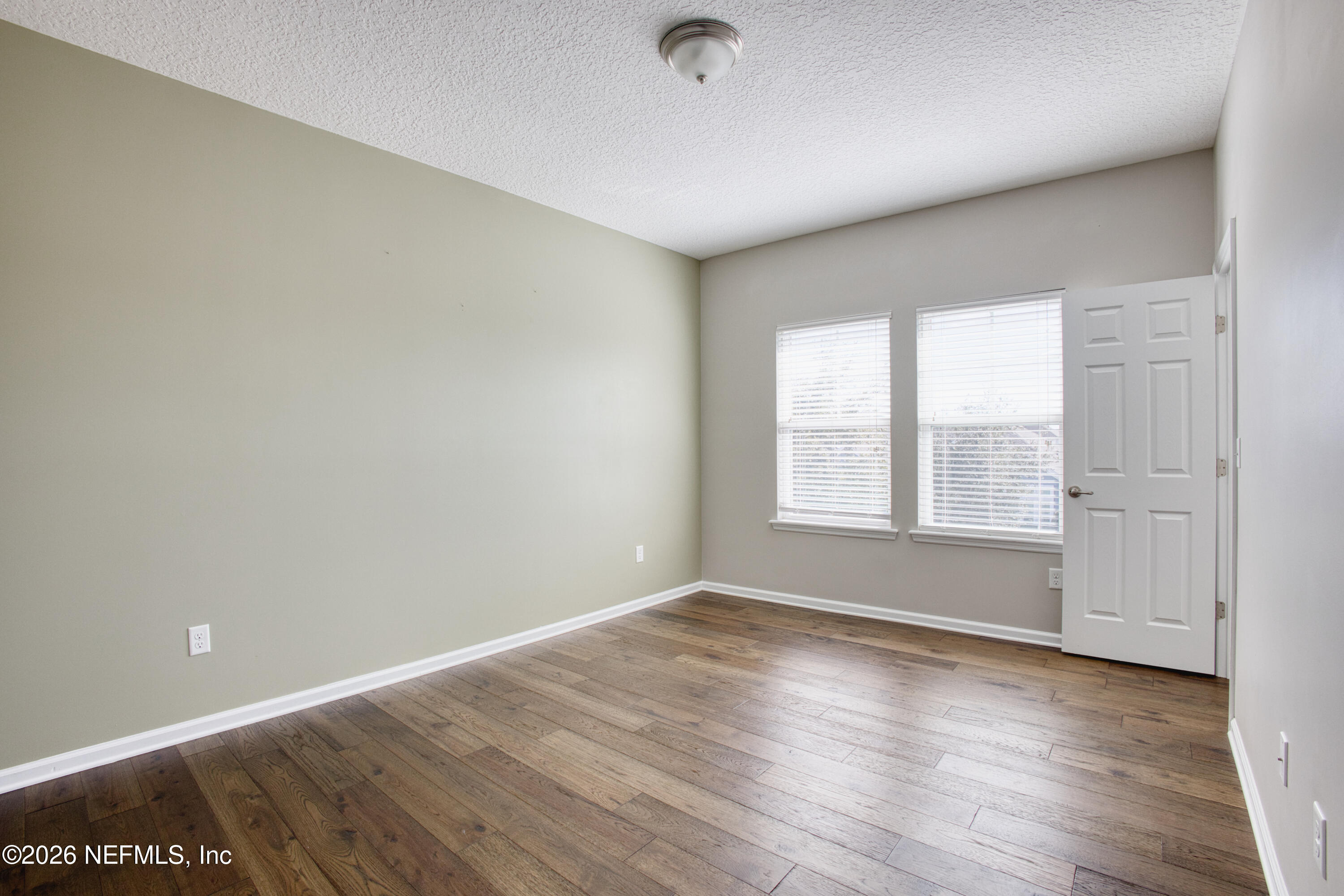 3800 CROSSVIEW Drive