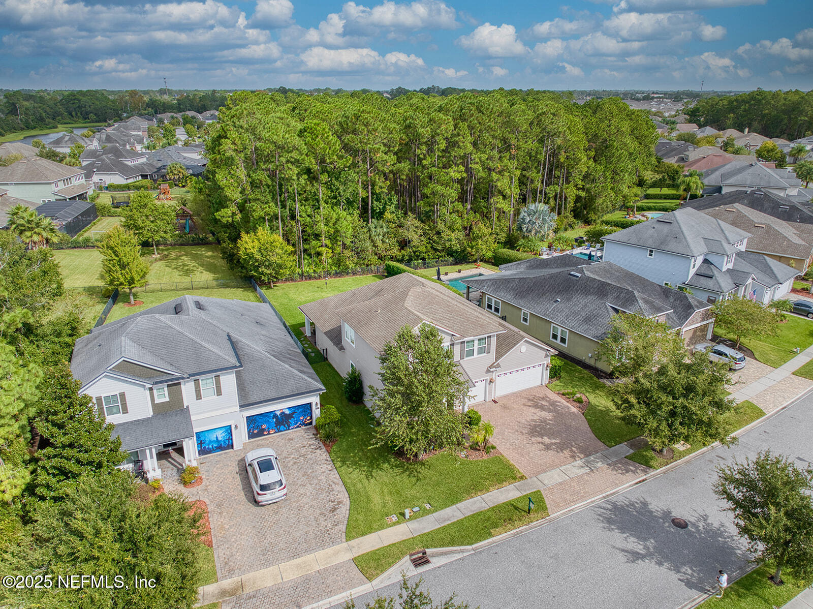 3800 CROSSVIEW Drive