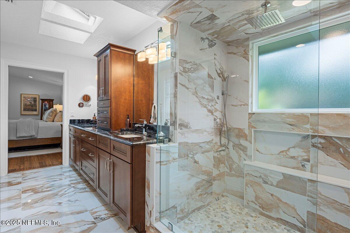 7992 GREEN GLADE Road