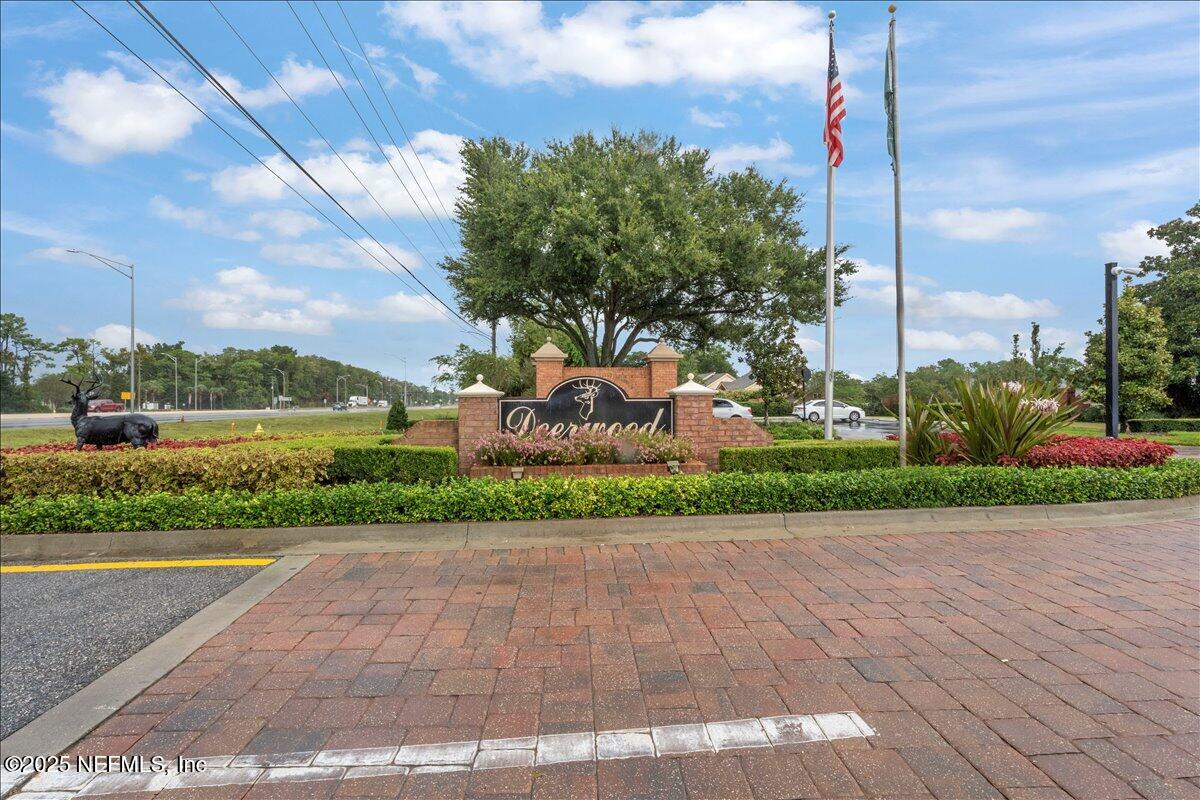 7992 GREEN GLADE Road