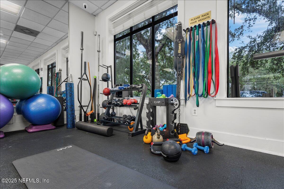 7992 GREEN GLADE Road