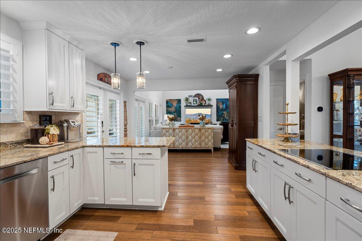 7992 GREEN GLADE Road