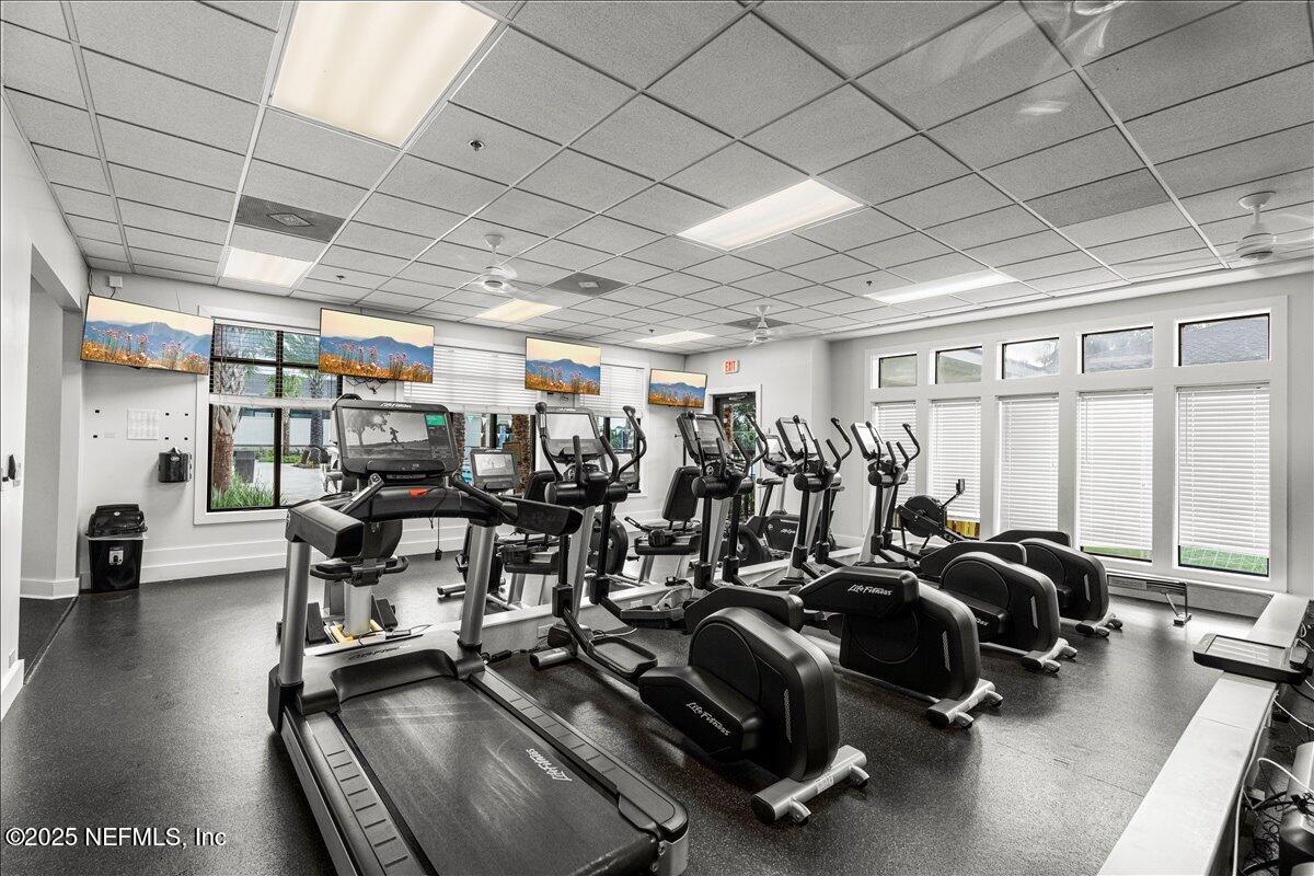 7992 GREEN GLADE Road