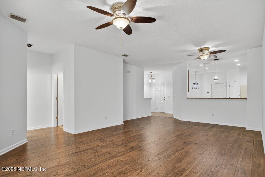 12301 KERNAN FOREST Boulevard, 1604