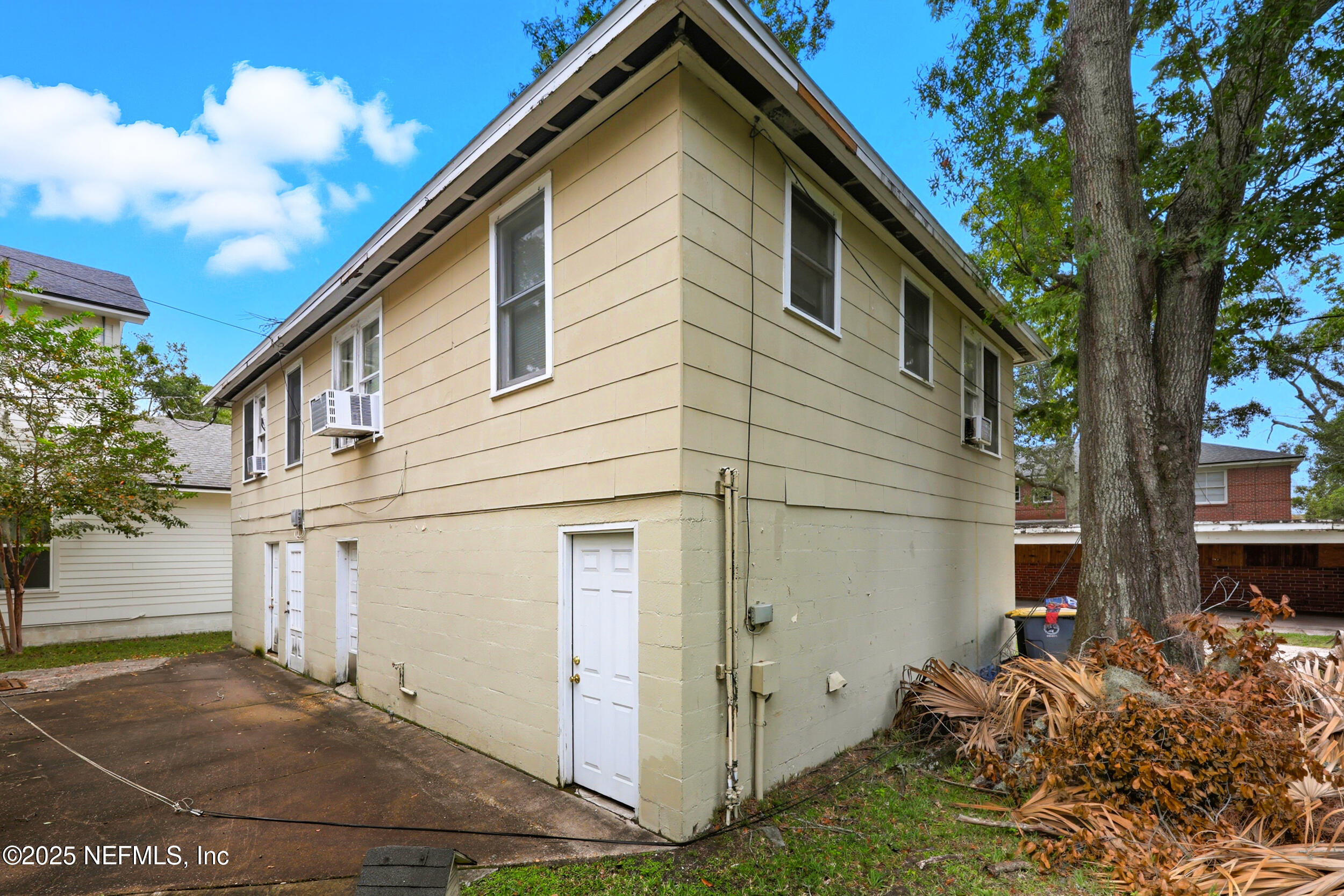 2512 COLLEGE Street, UNITS 1-4