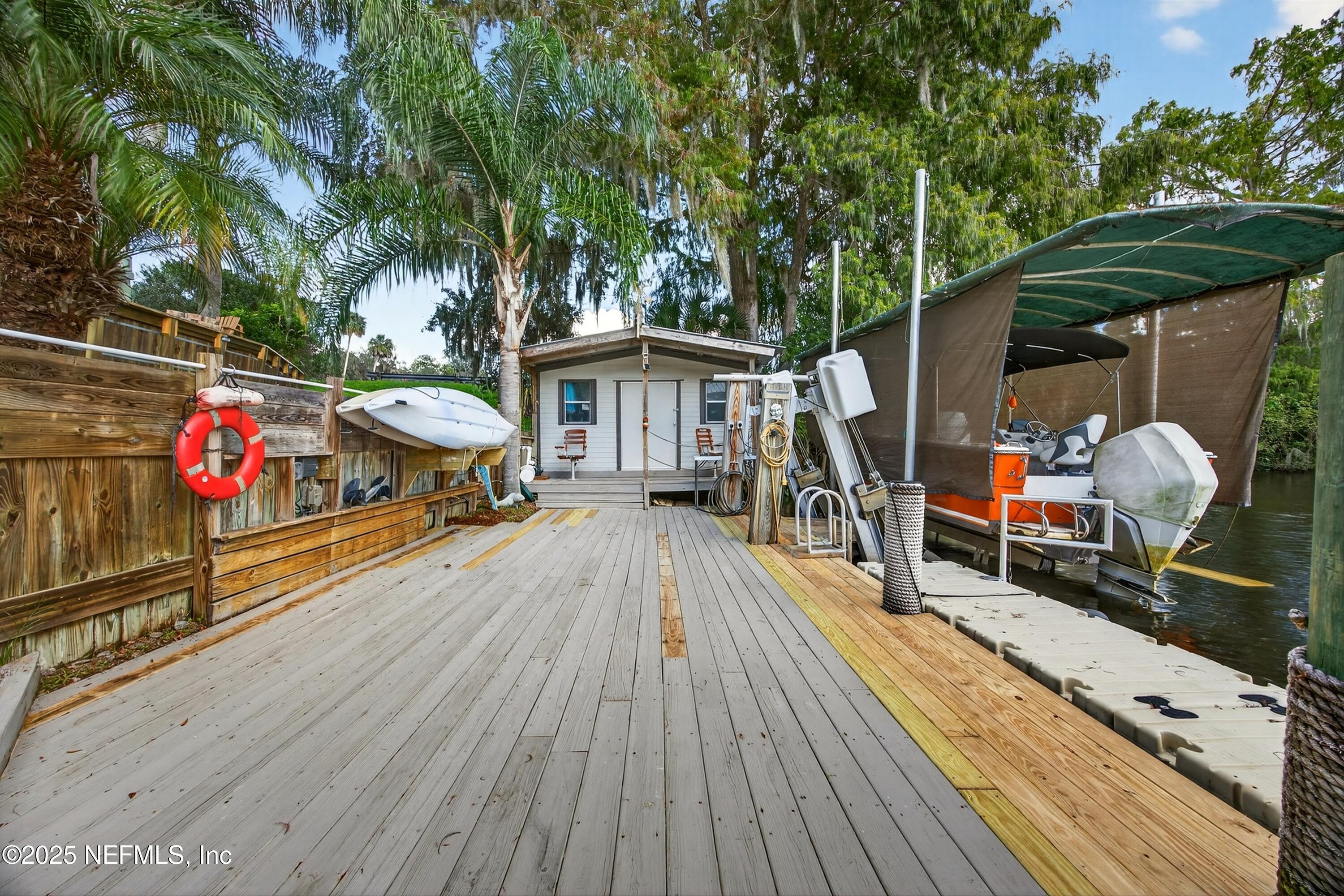 301 SARATOGA Drive, Satsuma