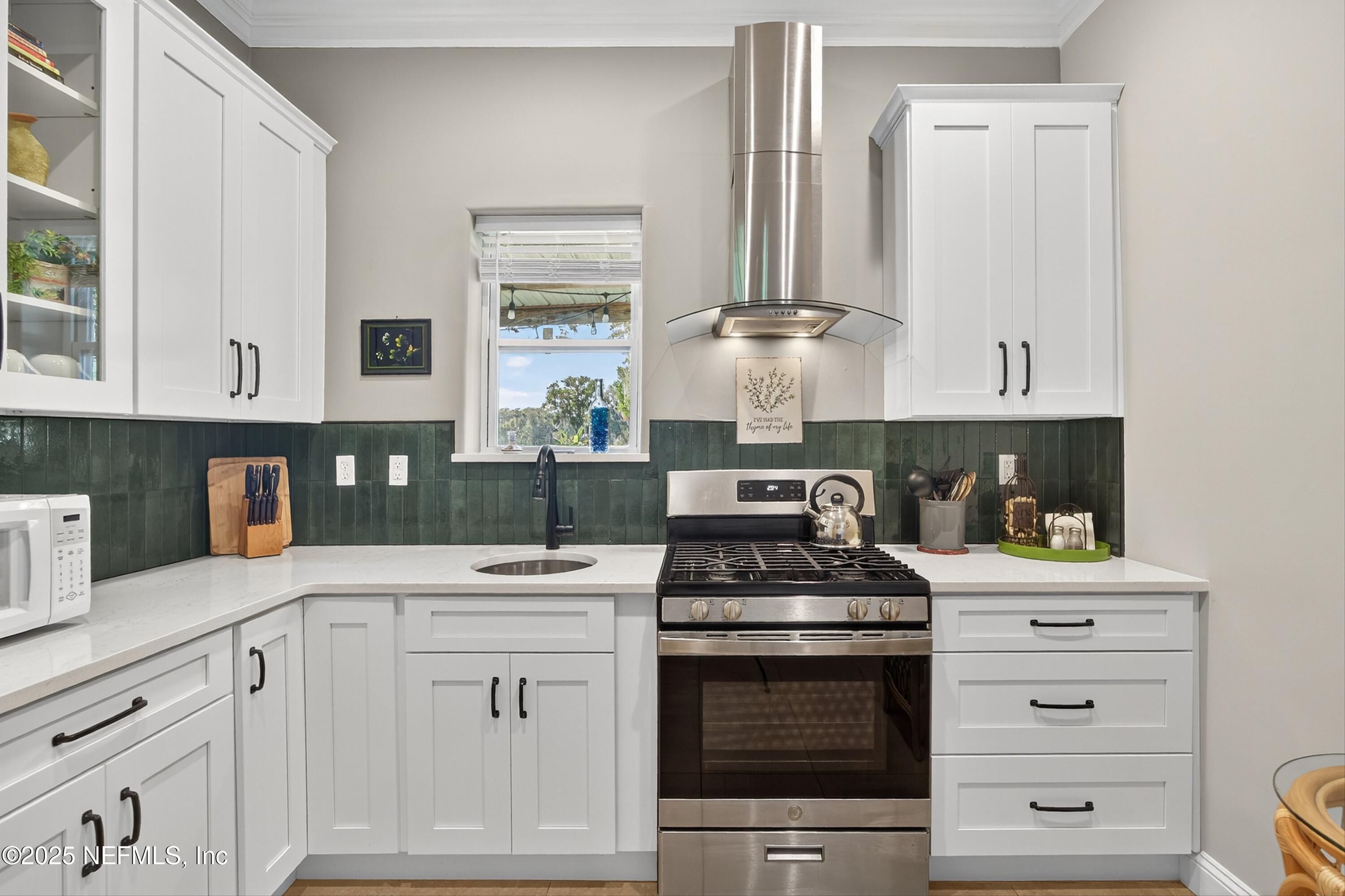 301 SARATOGA Drive, Satsuma