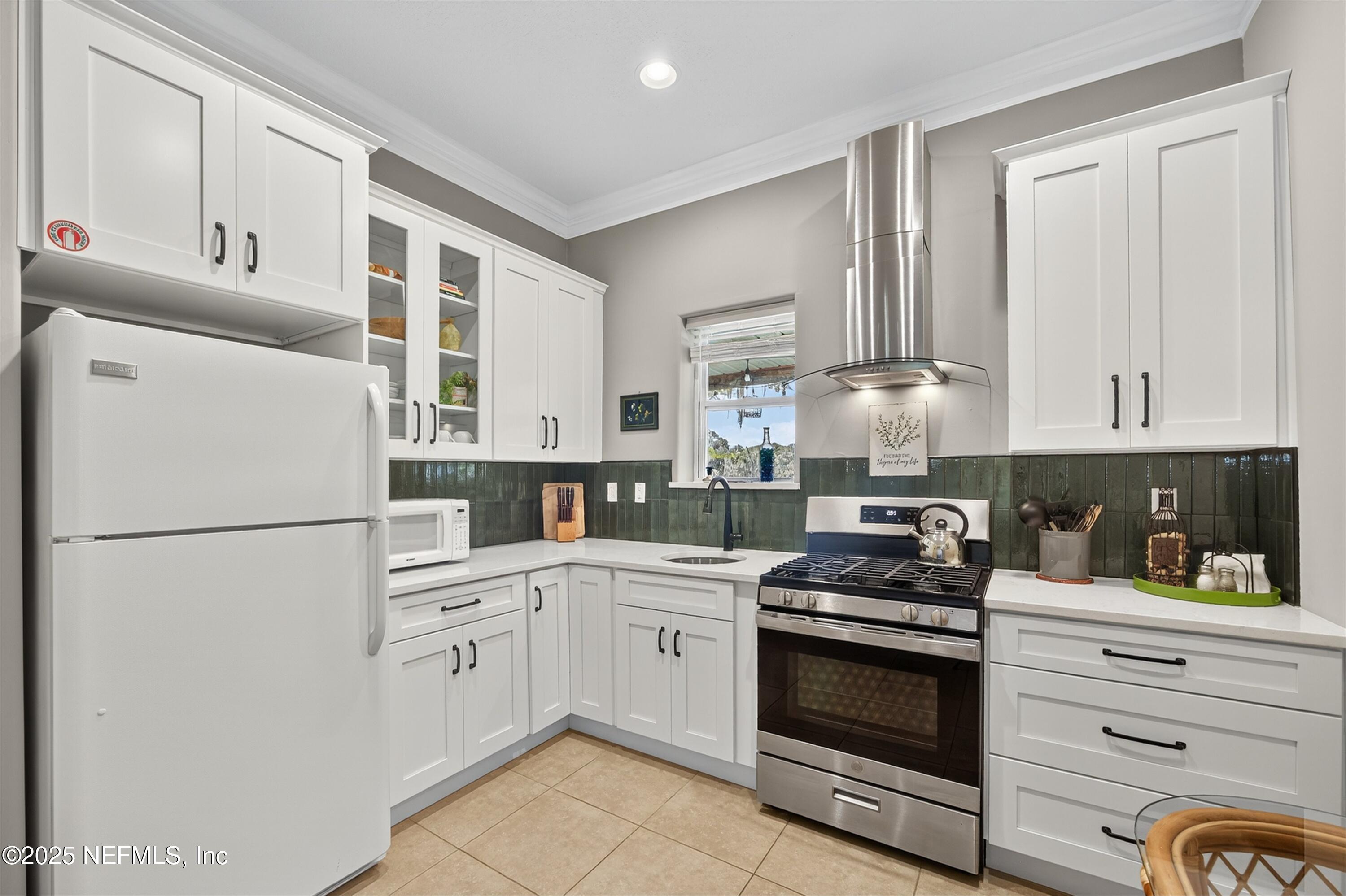 301 SARATOGA Drive, Satsuma