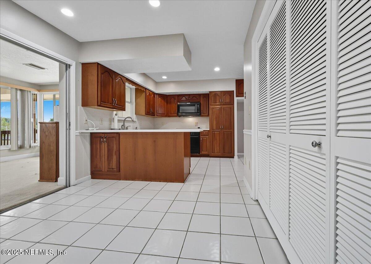 6717 POTTSBURG CREEK Trail, Jacksonville