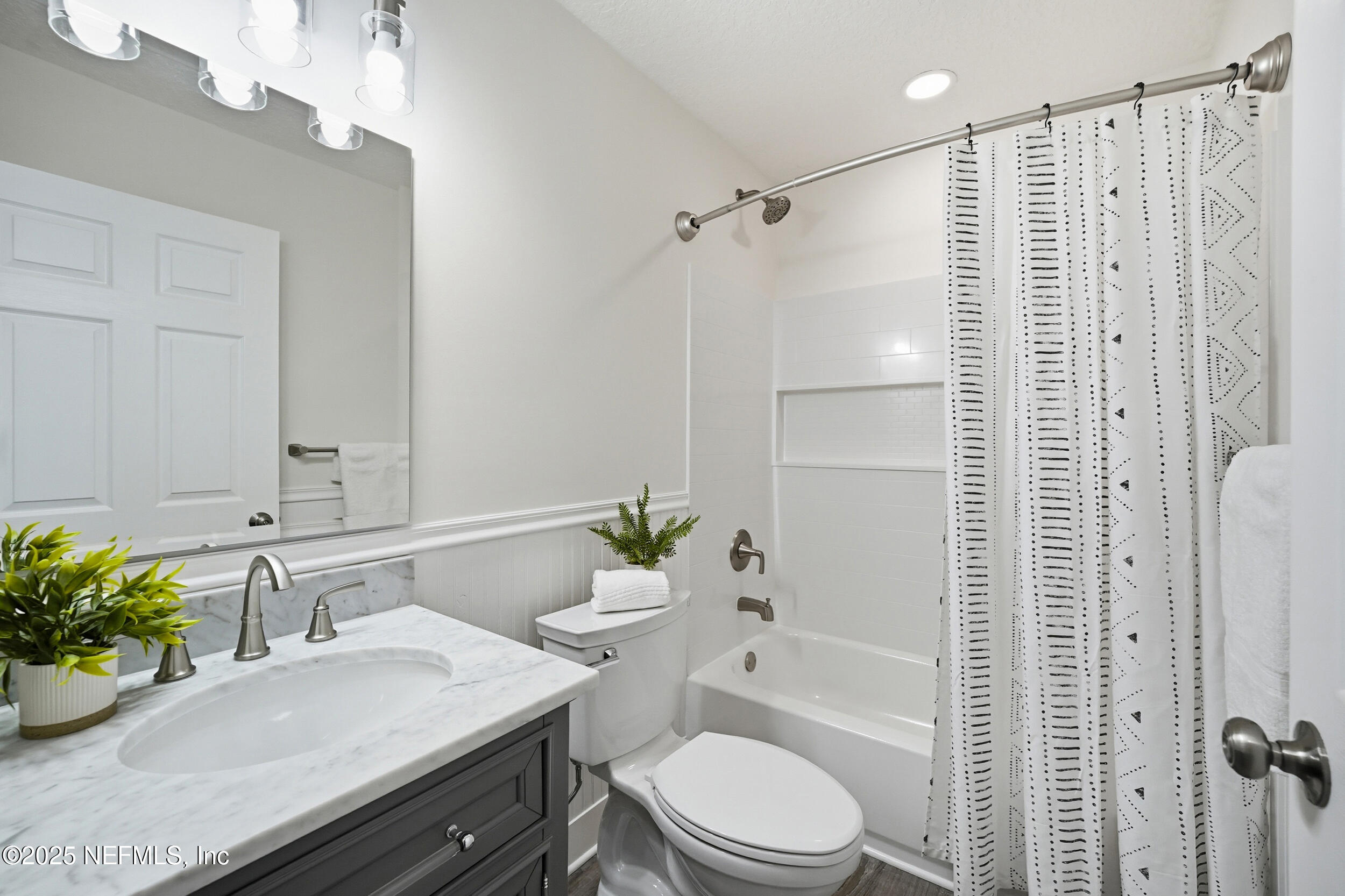 88 W 5TH Street, Atlantic Beach