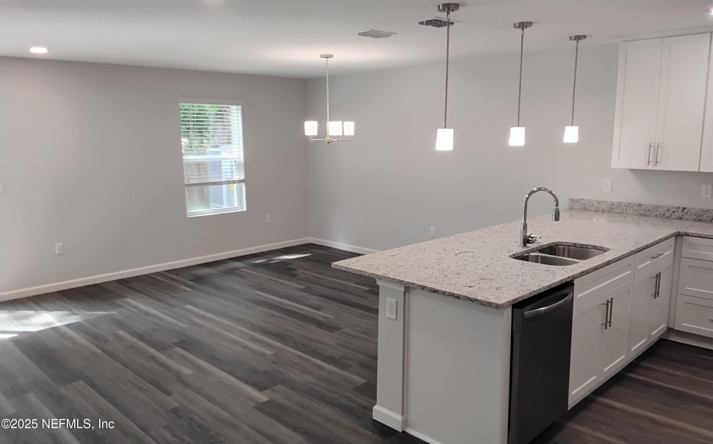 2398 GLEN GARDNER Drive