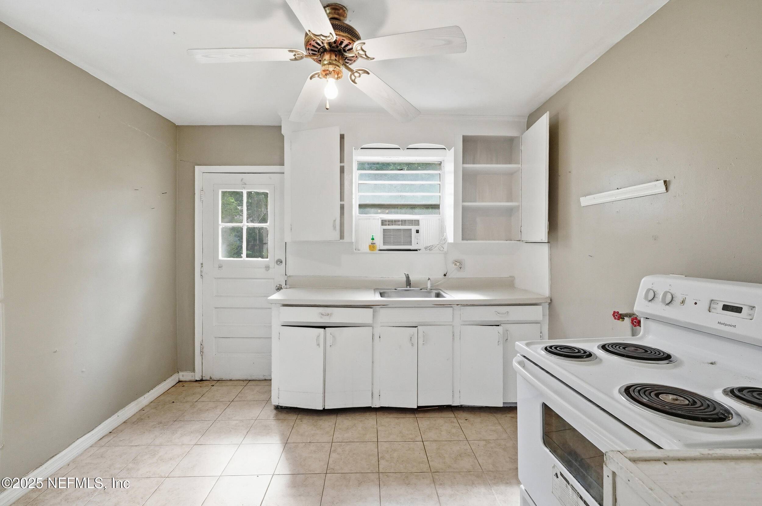 3228 PLUM Street, Jacksonville