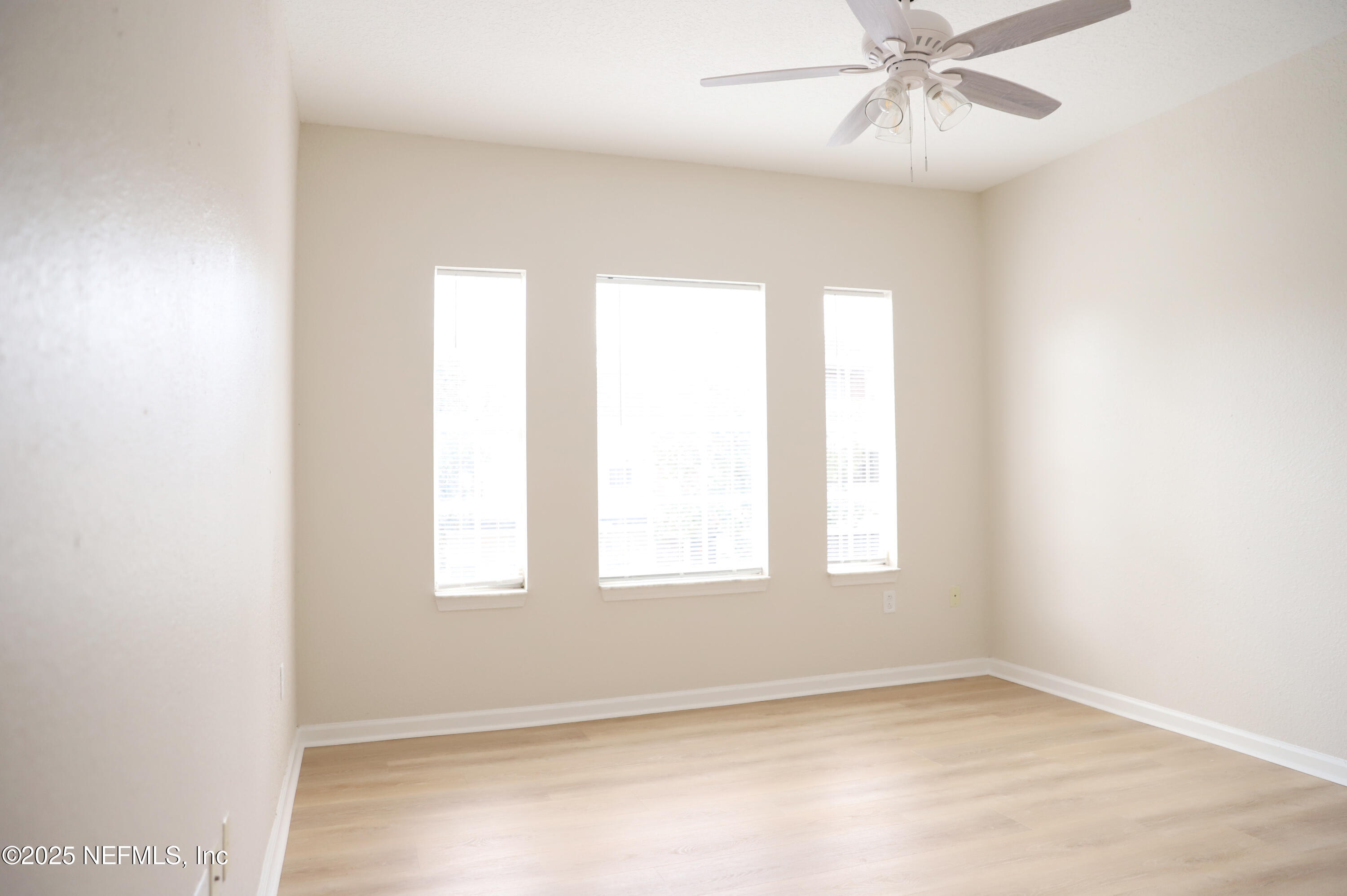 10075 GATE Parkway N 1806