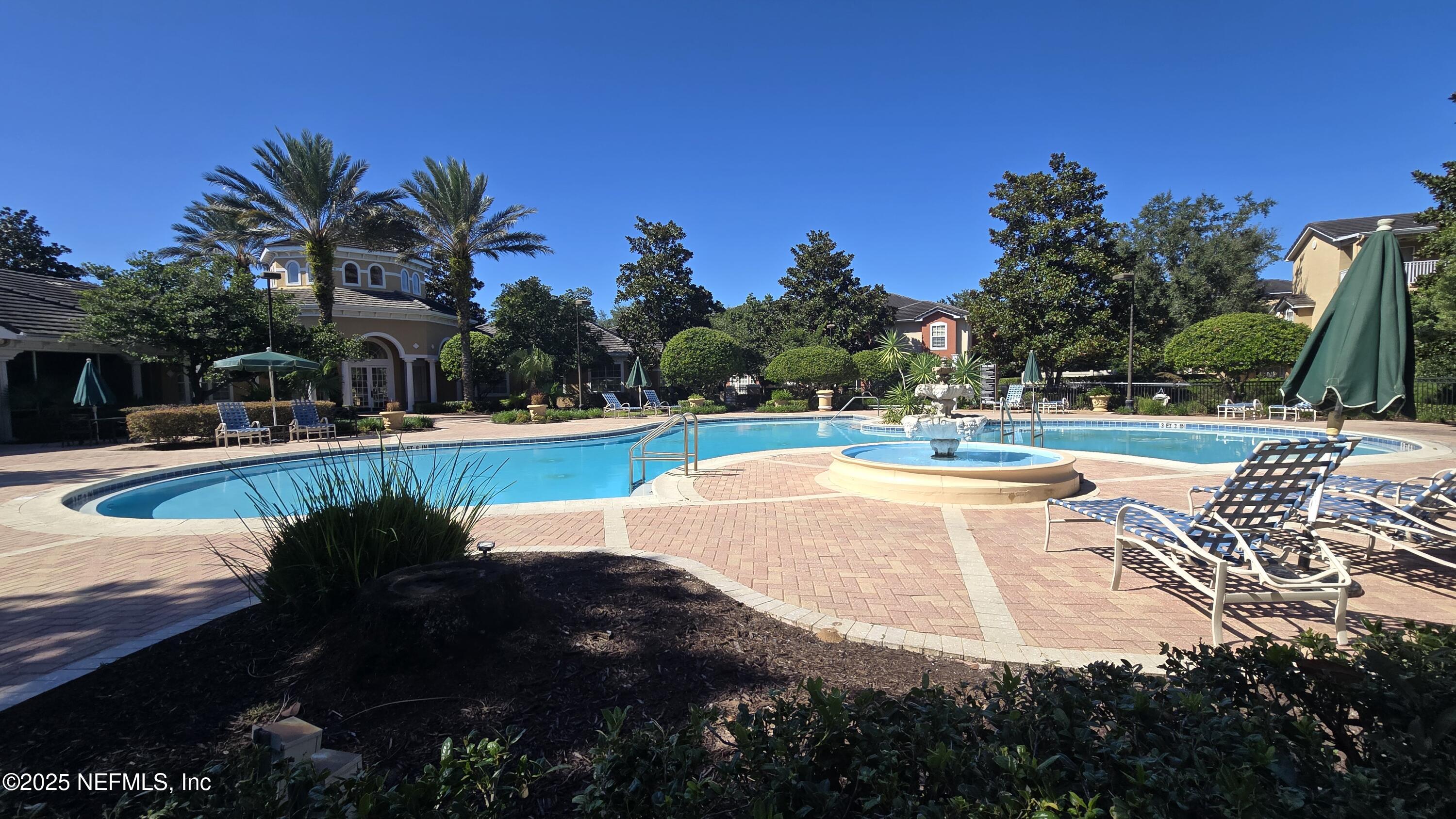 10075 GATE Parkway N 1806