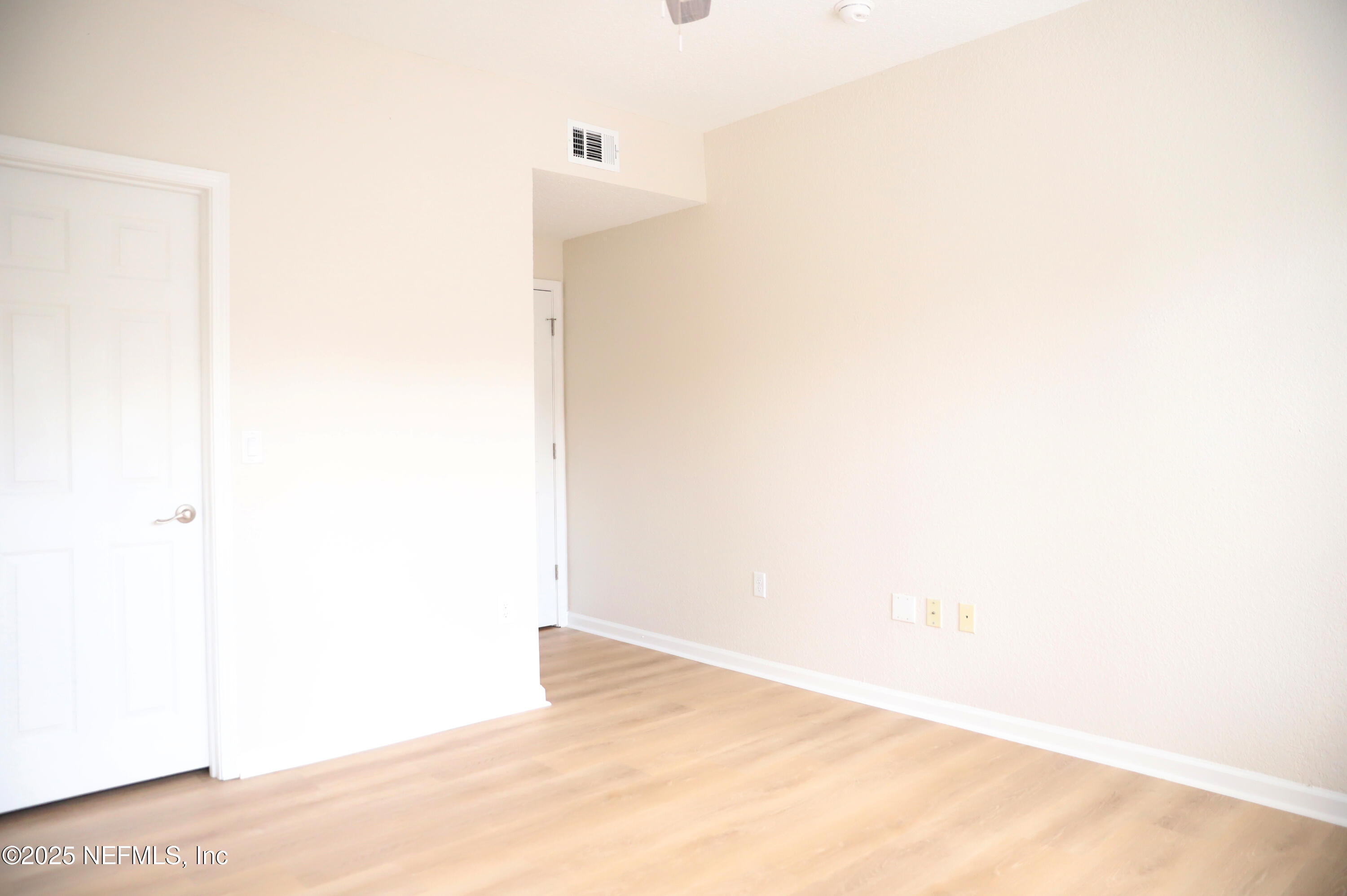 10075 GATE Parkway N 1806