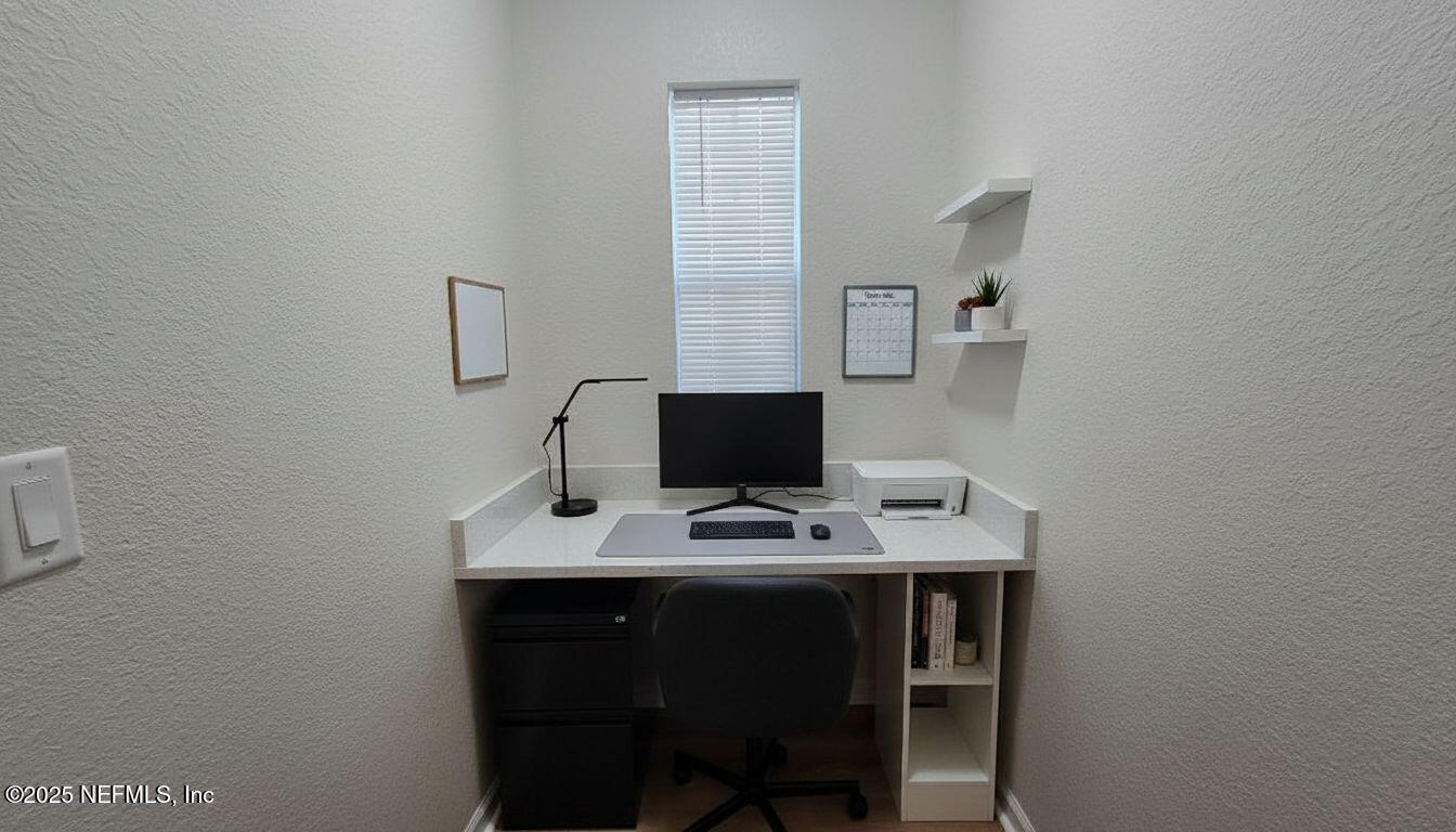 10075 GATE Parkway N 1806