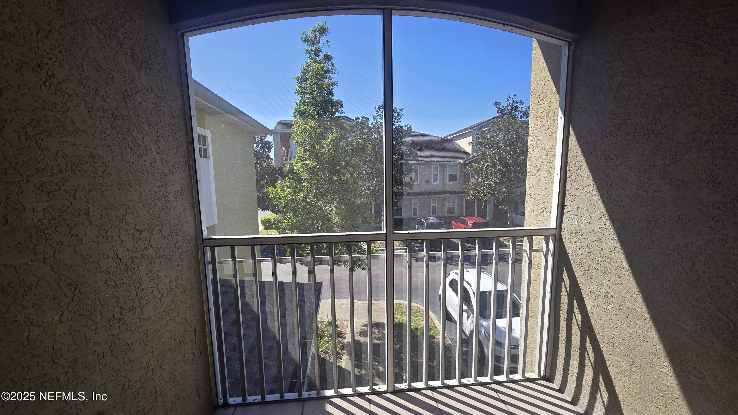 10075 GATE Parkway N 1806