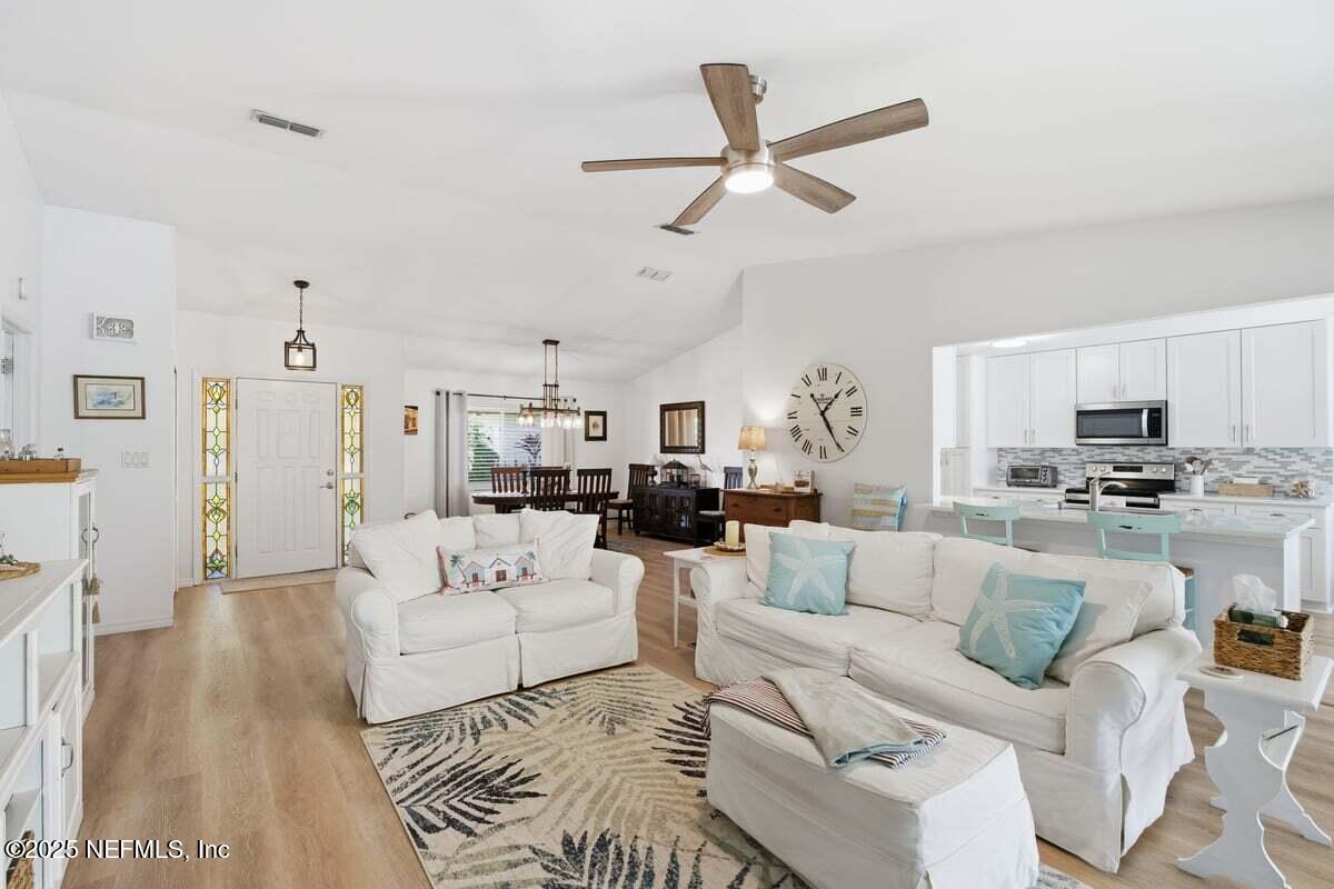 18 CLEARVIEW Court S, Palm Coast