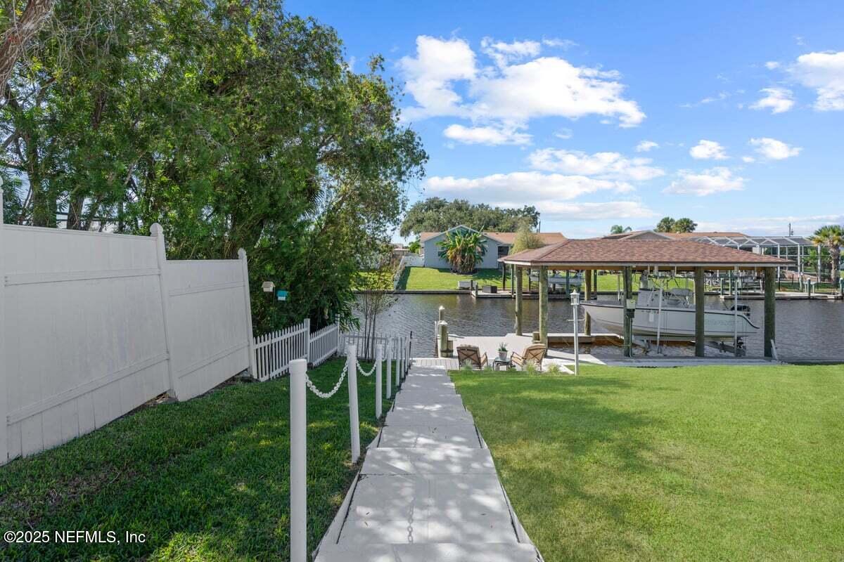 18 CLEARVIEW Court S, Palm Coast