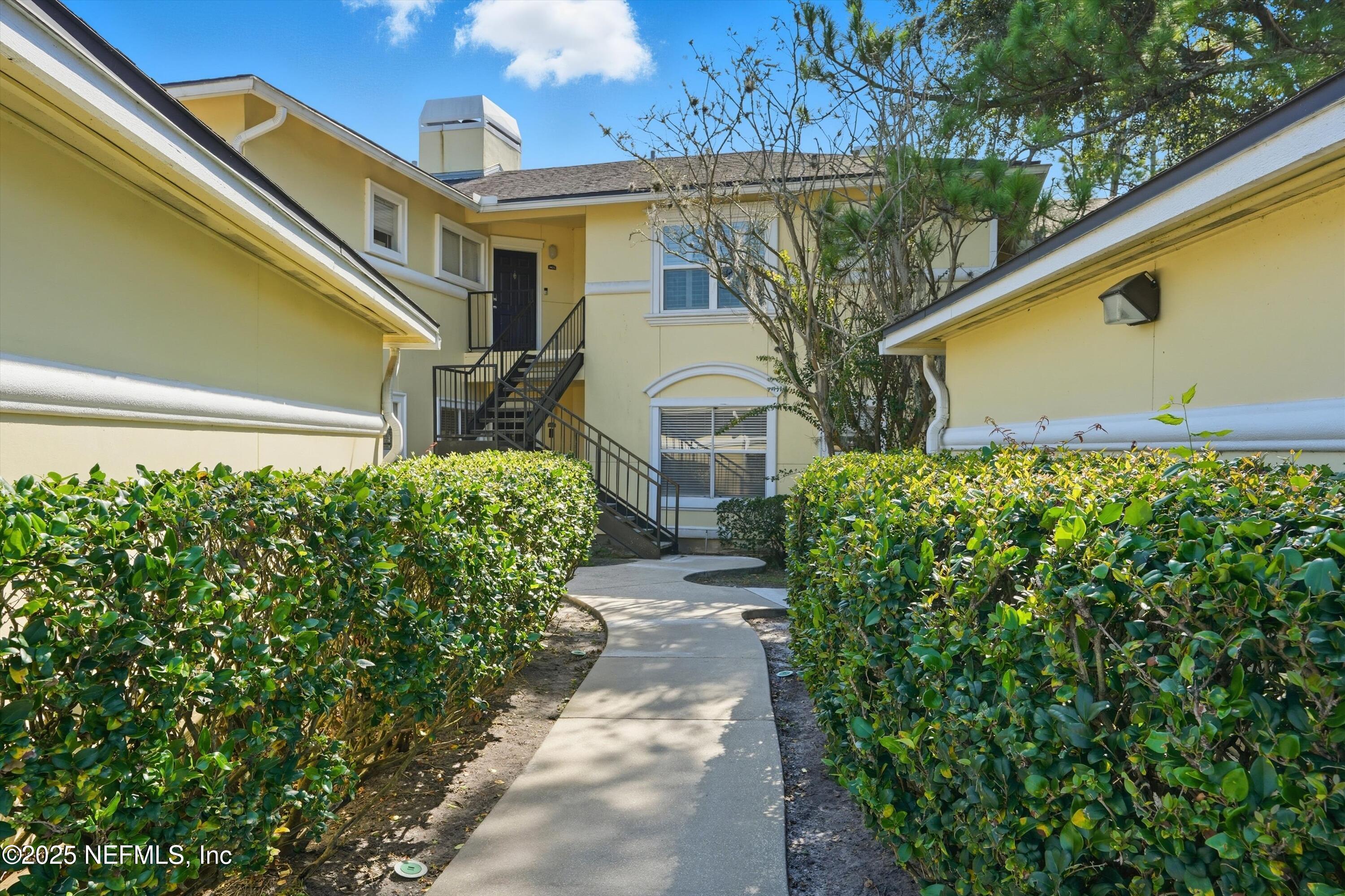 1800 THE GREENS Way, 1803, Jacksonville Beach Unit: 1803