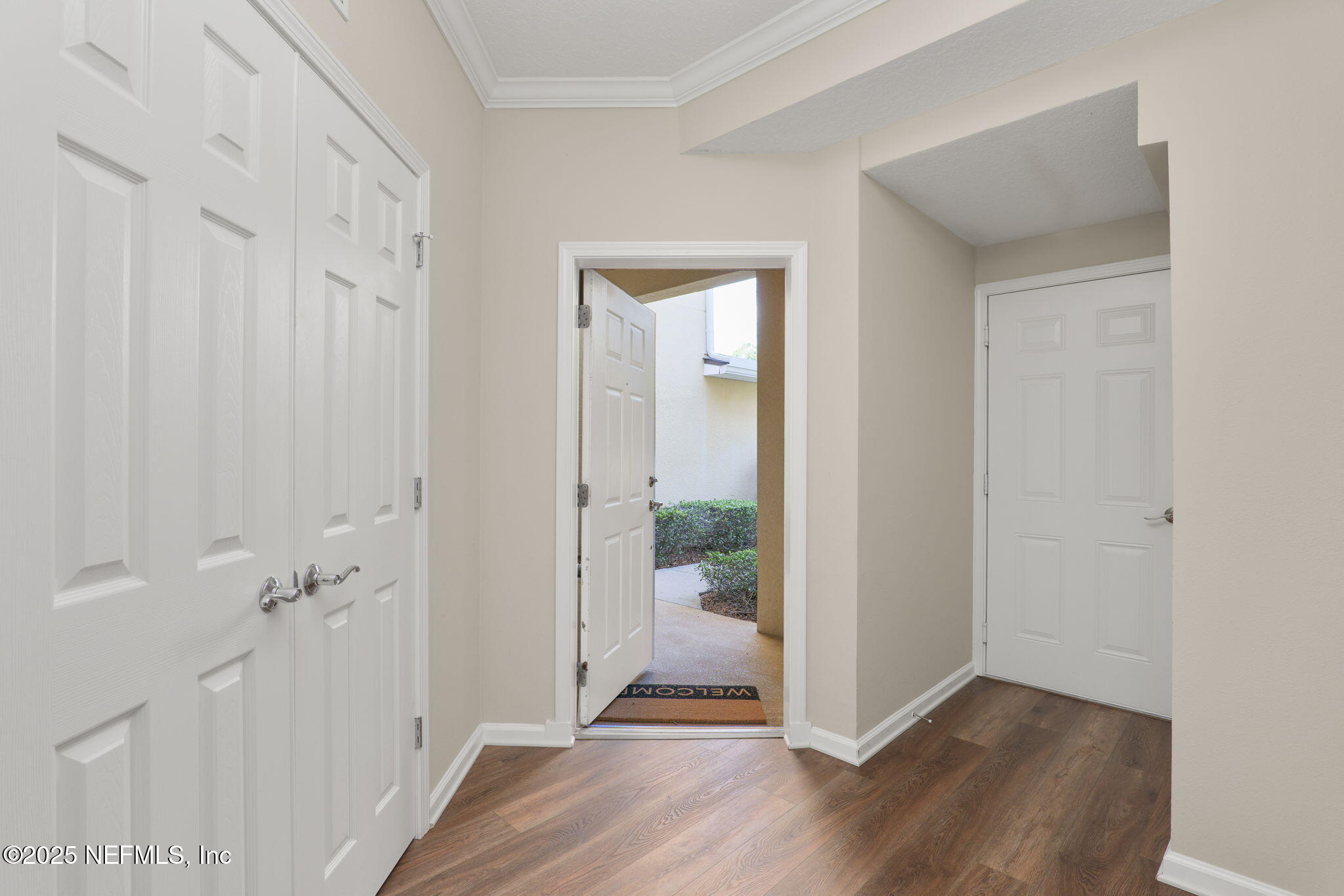 6490 WHITE BLOSSOM Circle, 26F, Jacksonville Unit: 26F