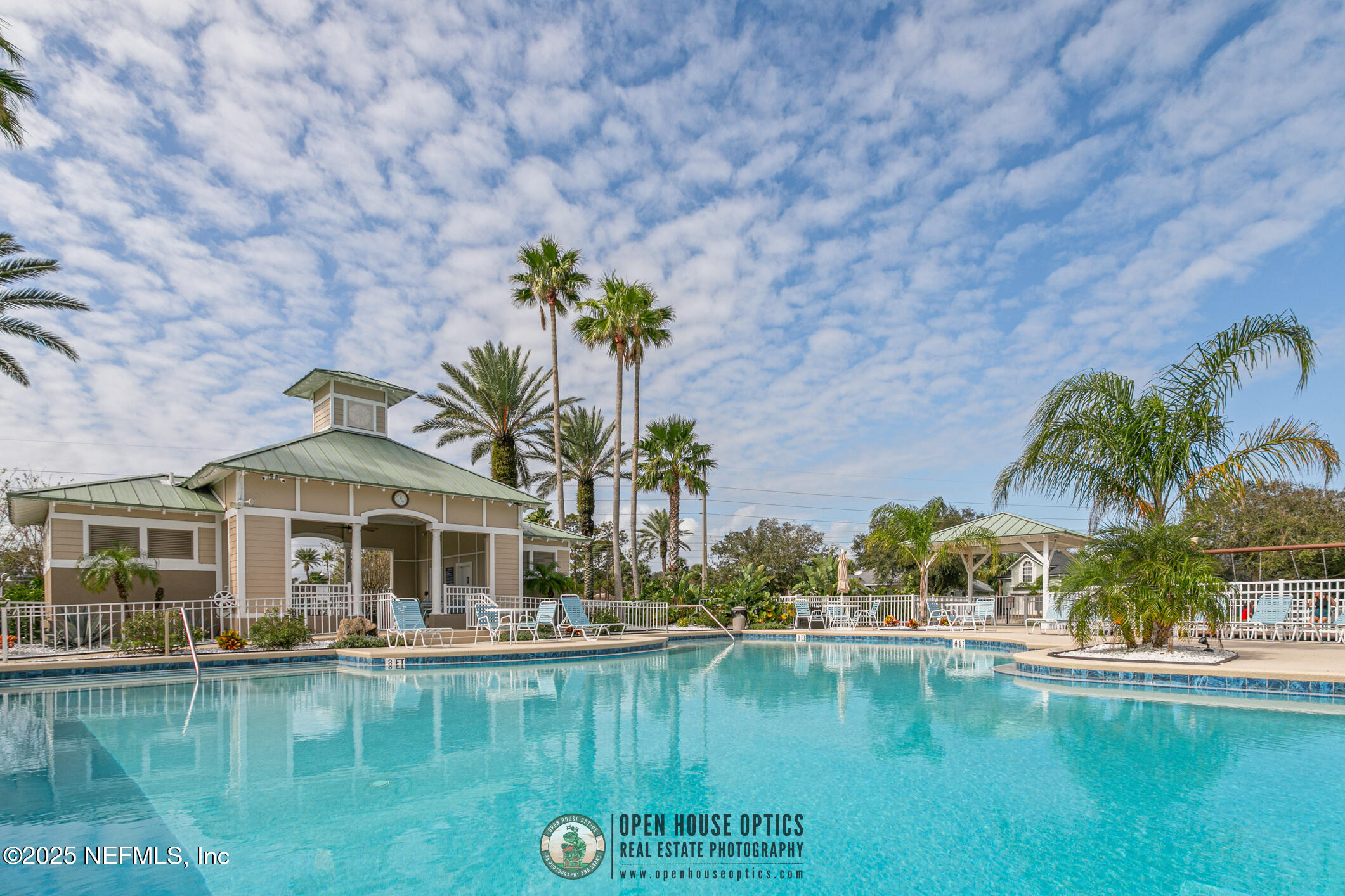 3528 BAY ISLAND Circle