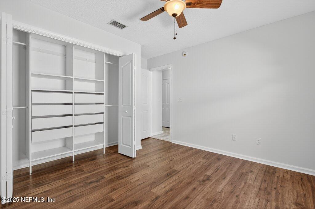 3528 BAY ISLAND Circle