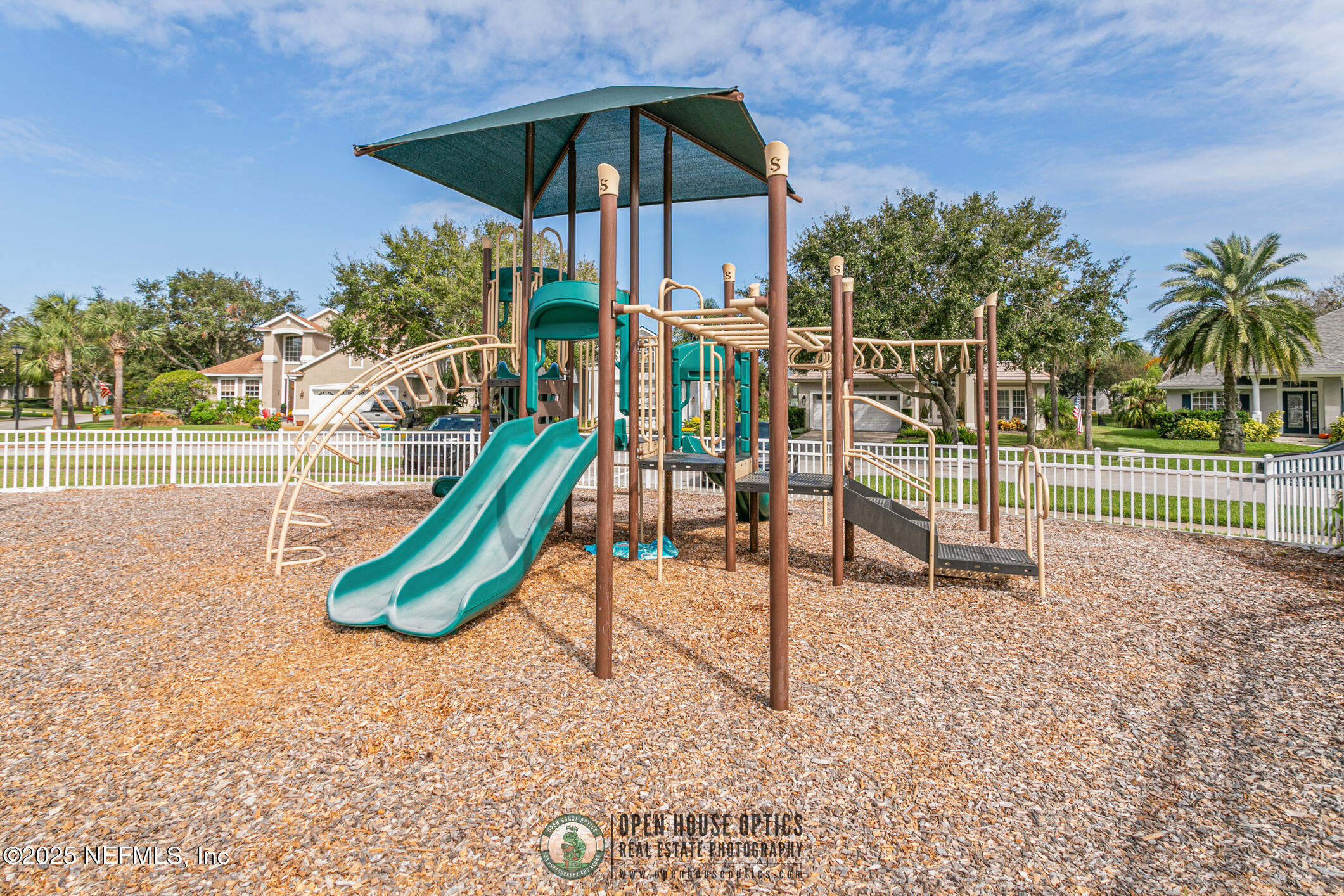 3528 BAY ISLAND Circle