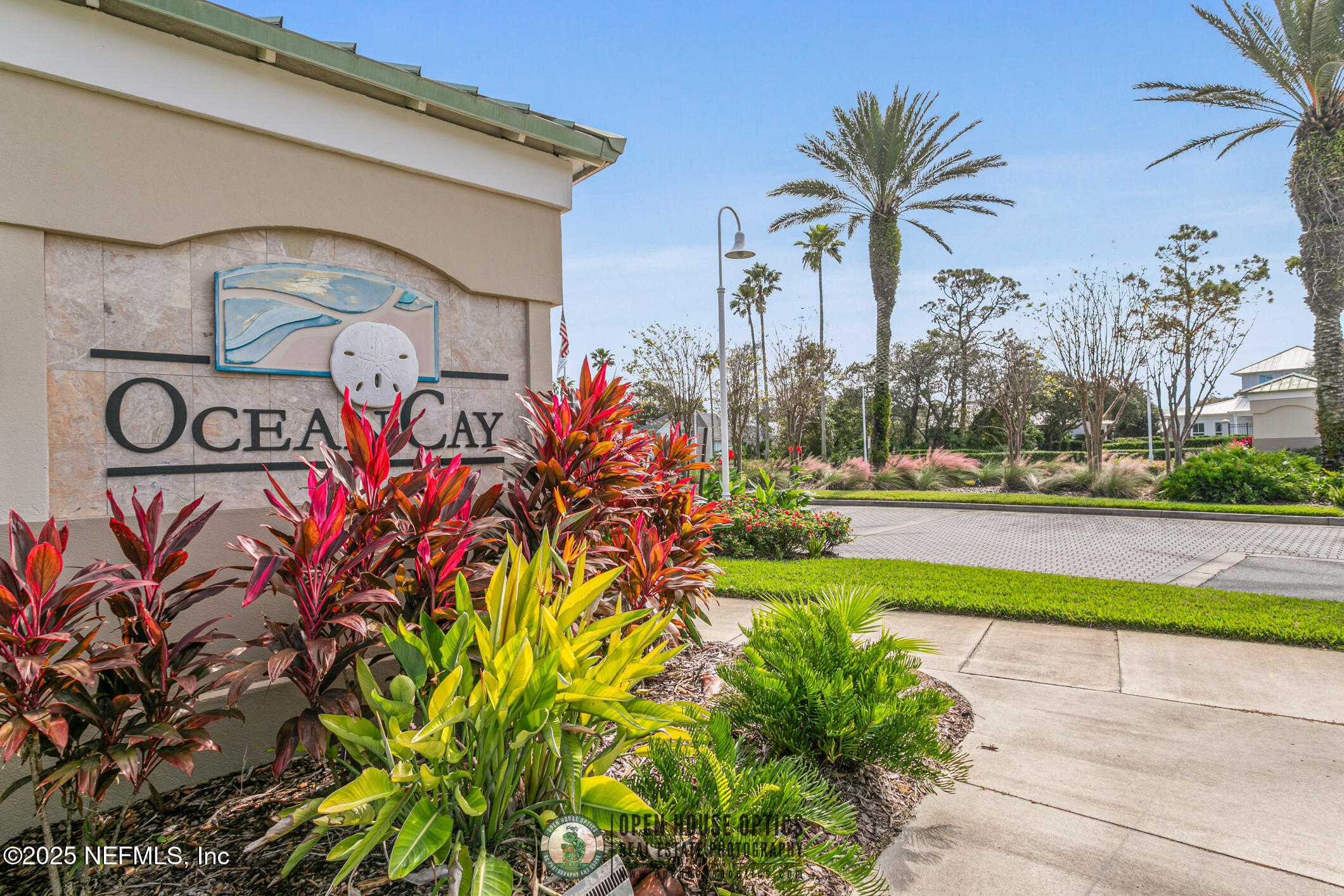 3528 BAY ISLAND Circle