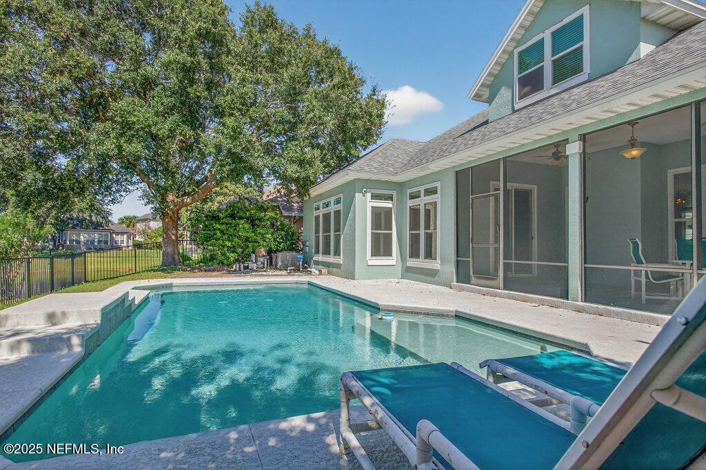 3528 BAY ISLAND Circle