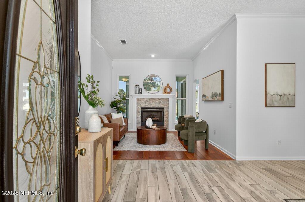 3528 BAY ISLAND Circle