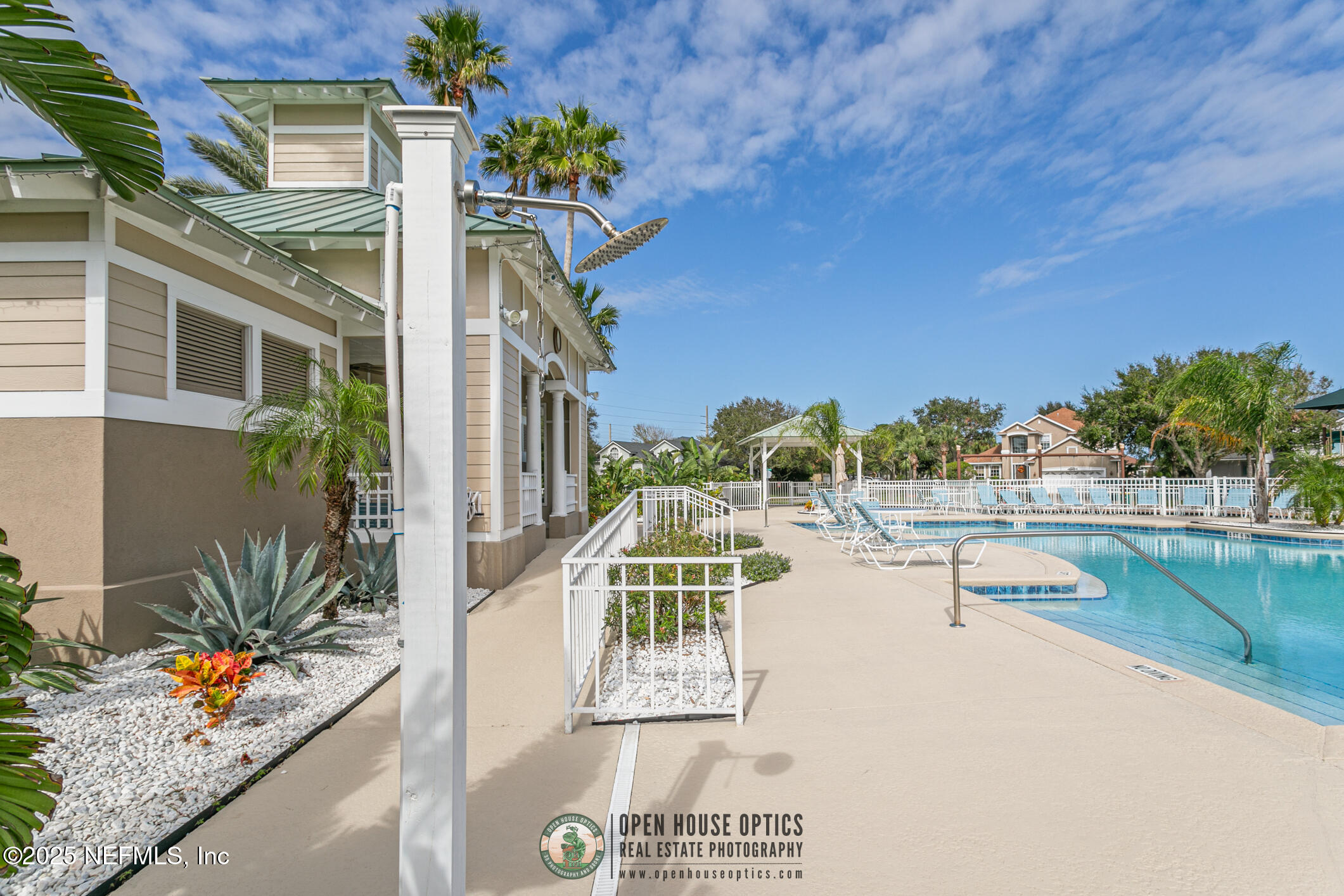 3528 BAY ISLAND Circle