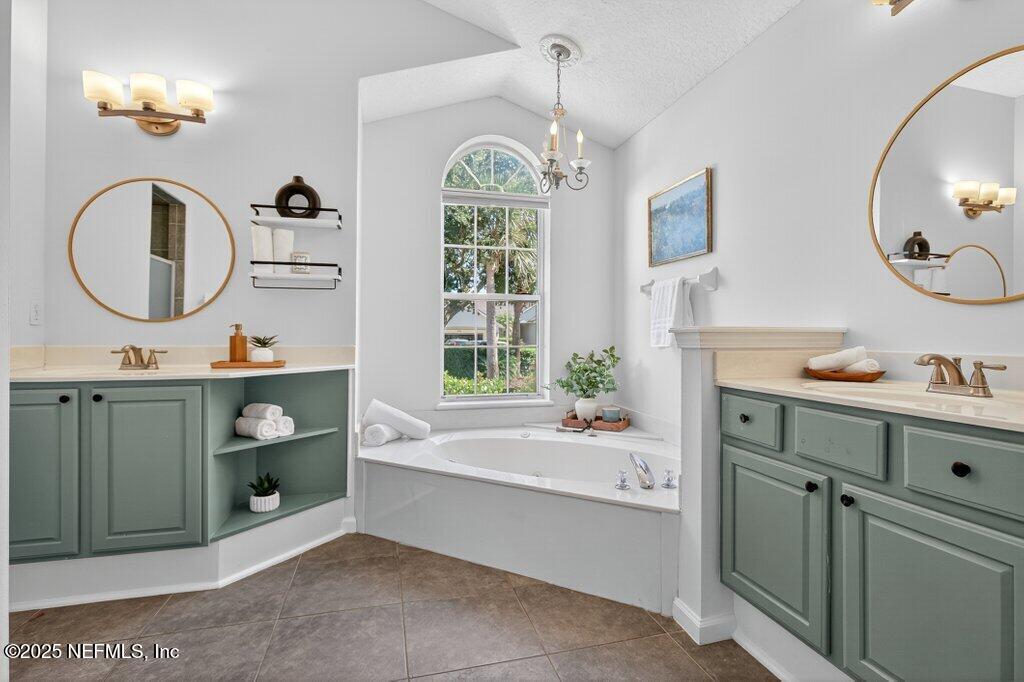 3528 BAY ISLAND Circle