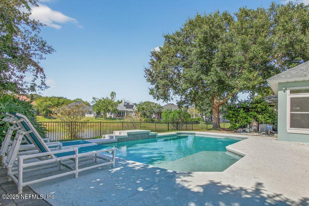 3528 BAY ISLAND Circle