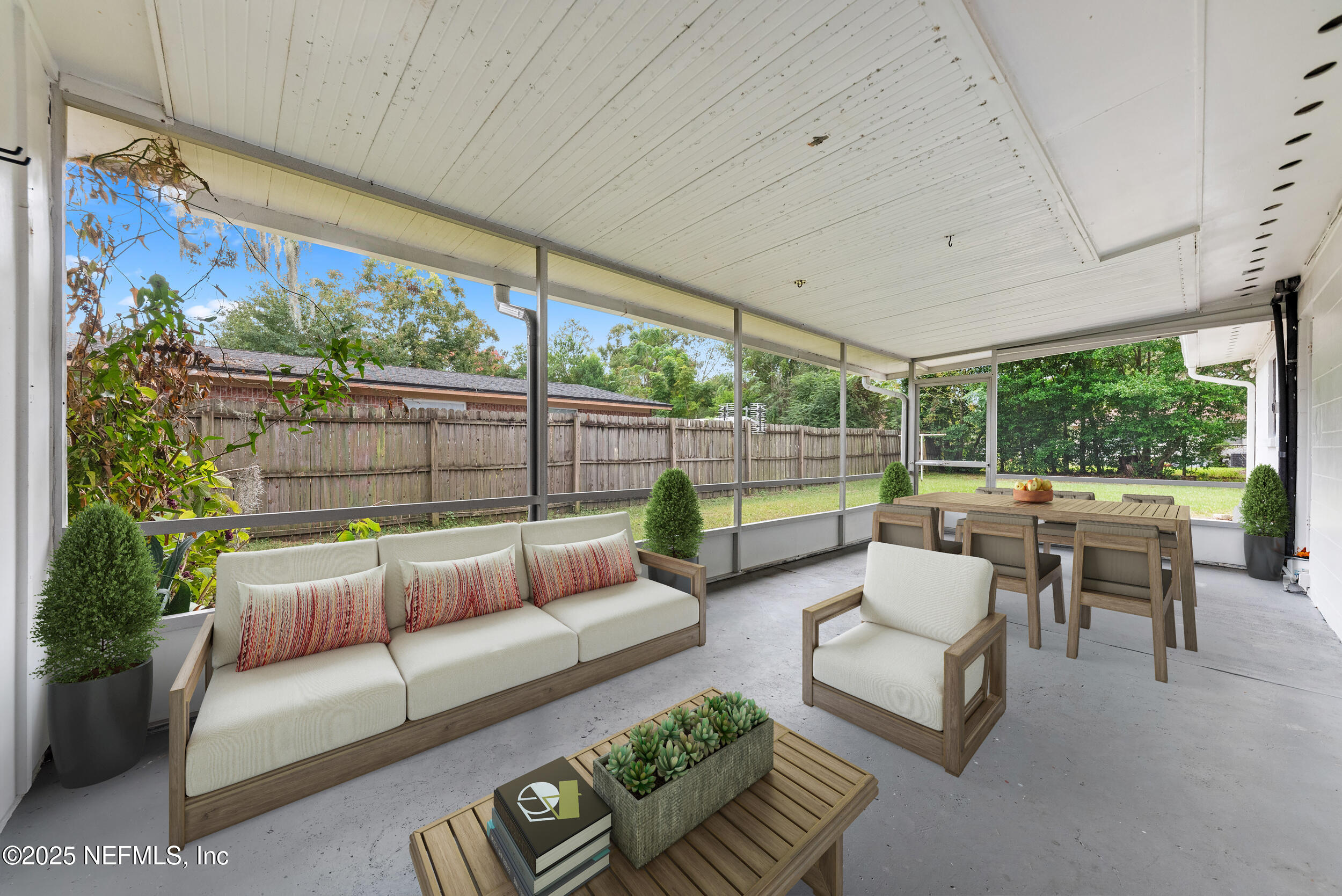 1116 PALISADES Drive