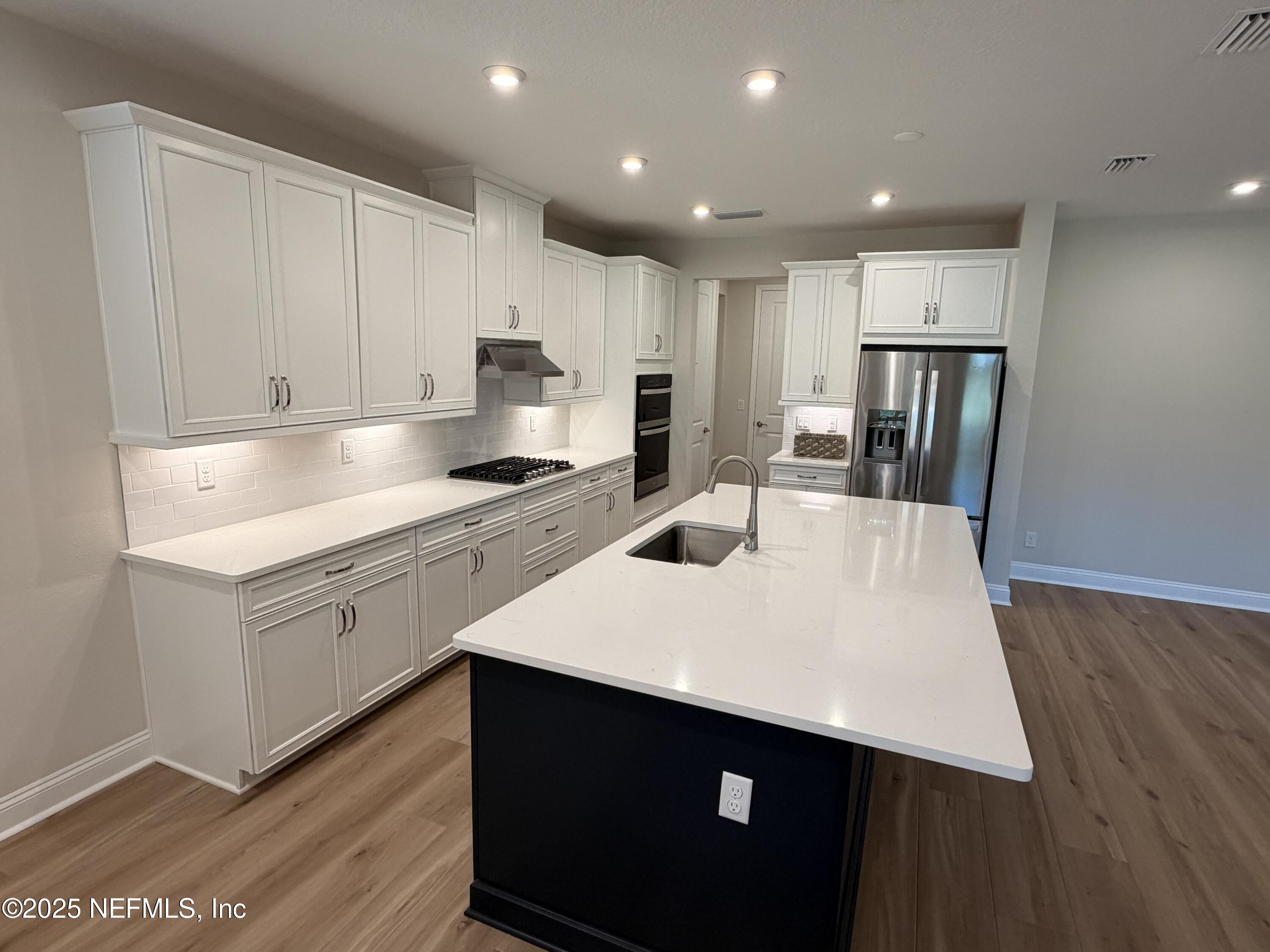 381 PELTON Place, St. Johns