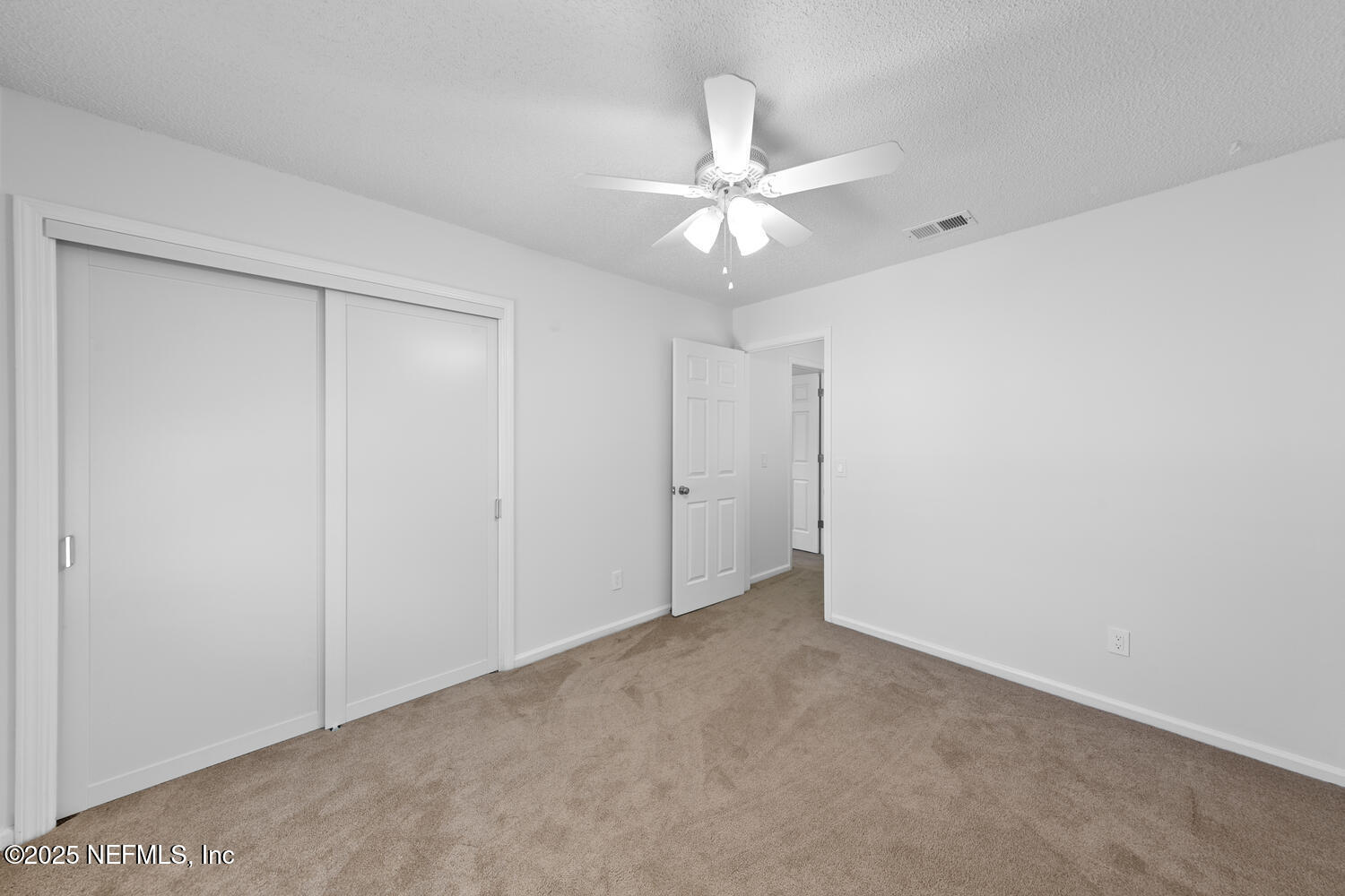 3911 MEADOWVIEW Drive N