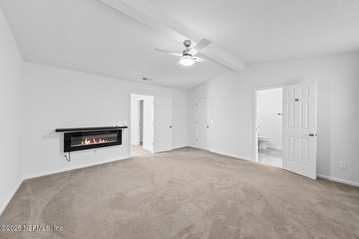 3911 MEADOWVIEW Drive N