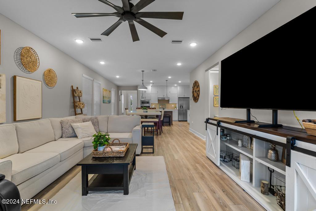 11232 BRIGHT PATH Court