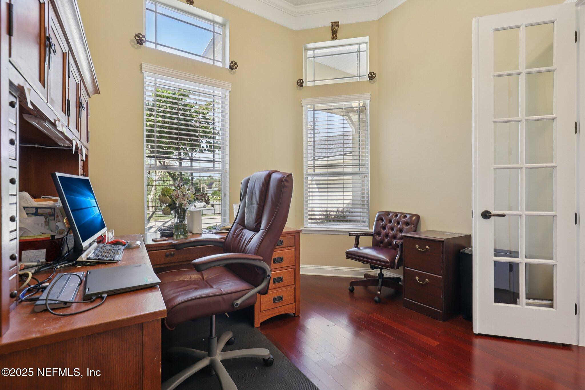 1113 DANDRIDGE Lane E