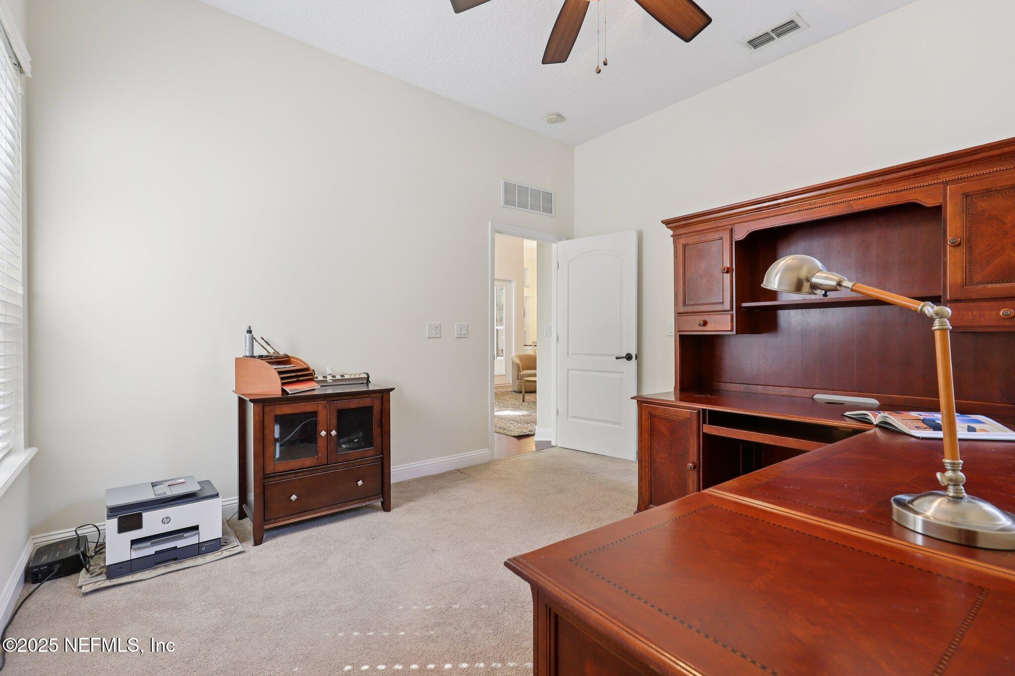 1113 DANDRIDGE Lane E