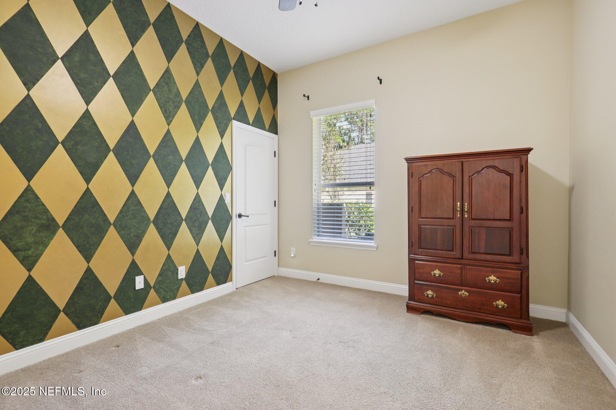 1113 DANDRIDGE Lane E