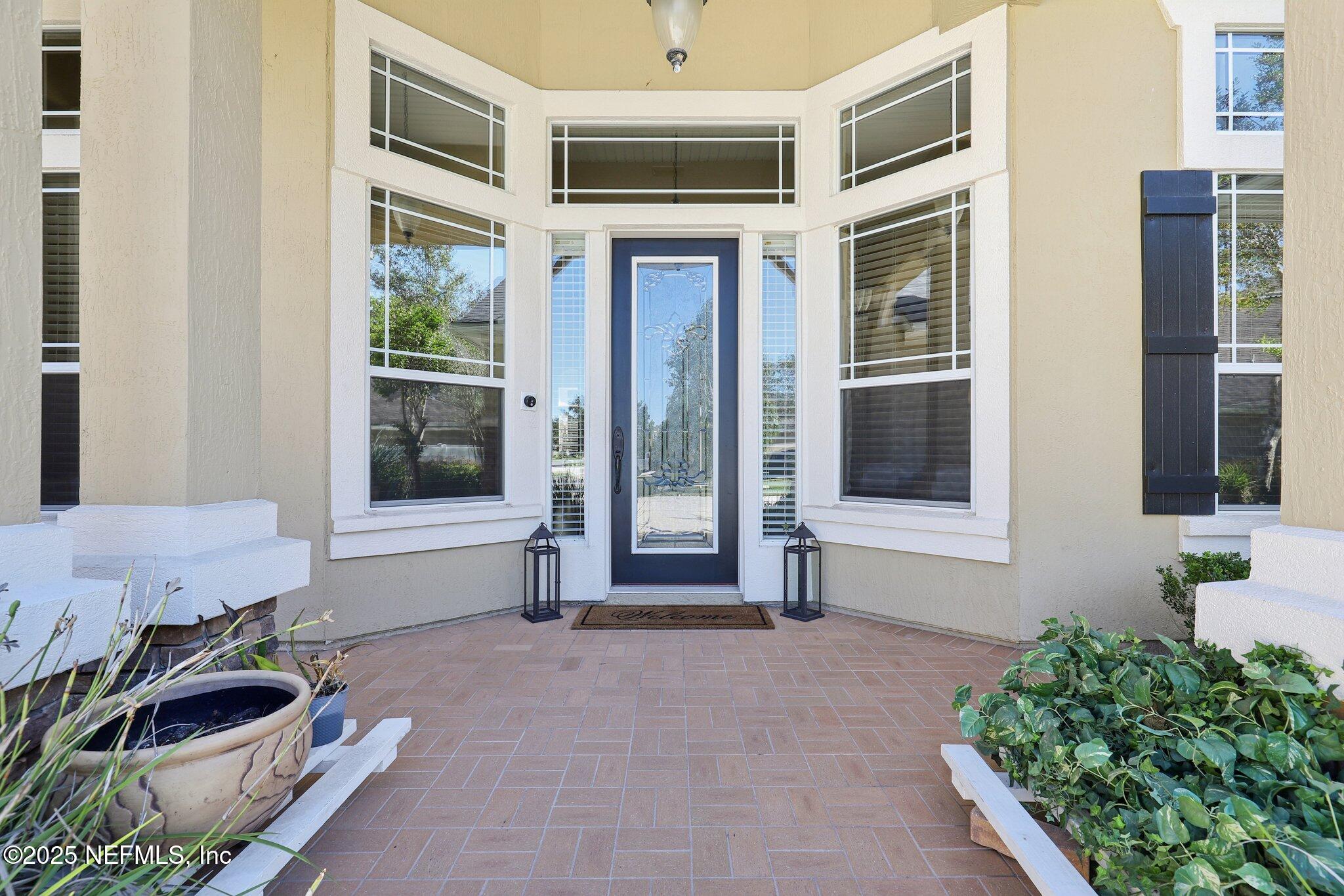 1113 DANDRIDGE Lane E