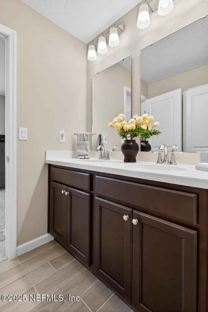 12156 BLOCKHOUSE CREEK Court