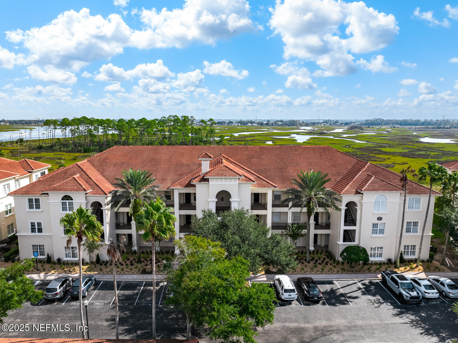 13846 ATLANTIC Boulevard, 806